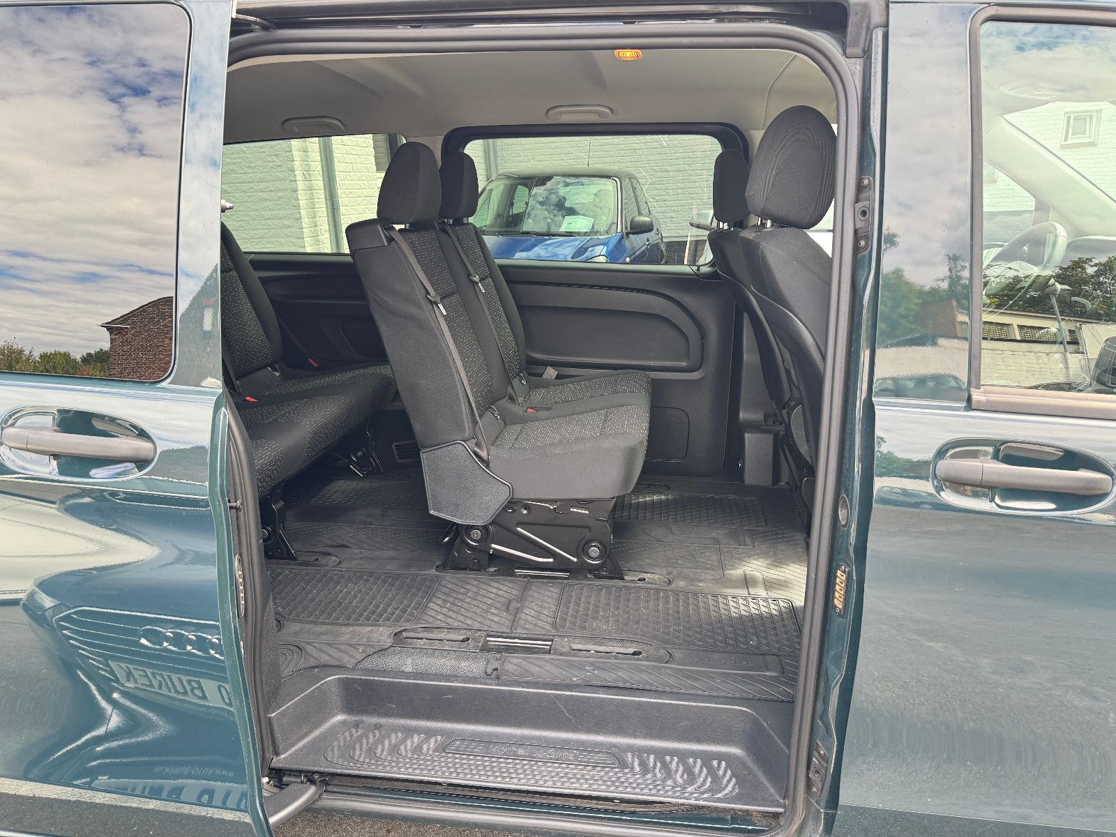 Mercedes-Benz Vito Tourer 114 CDI FWD extralang Klima MFL DAB foto 13