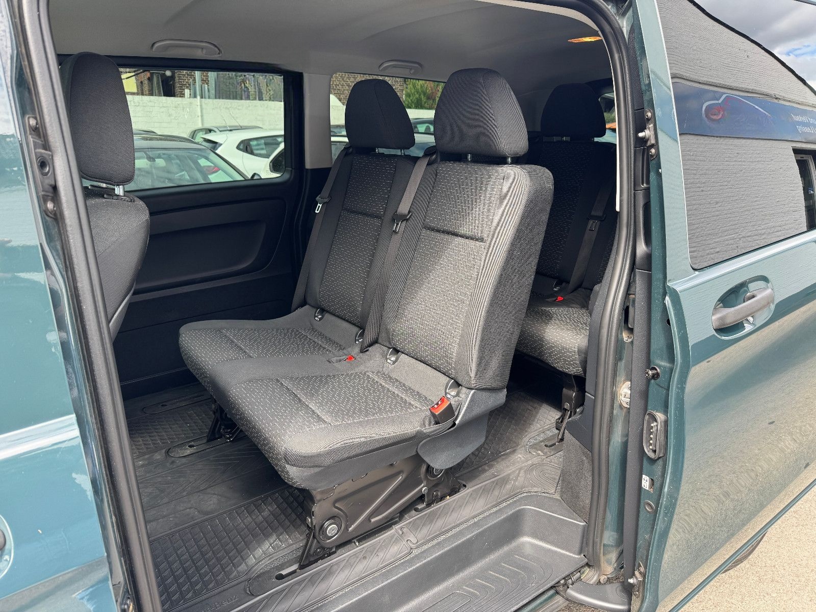 Mercedes-Benz Vito Tourer 114 CDI FWD extralang Klima MFL DAB foto 15