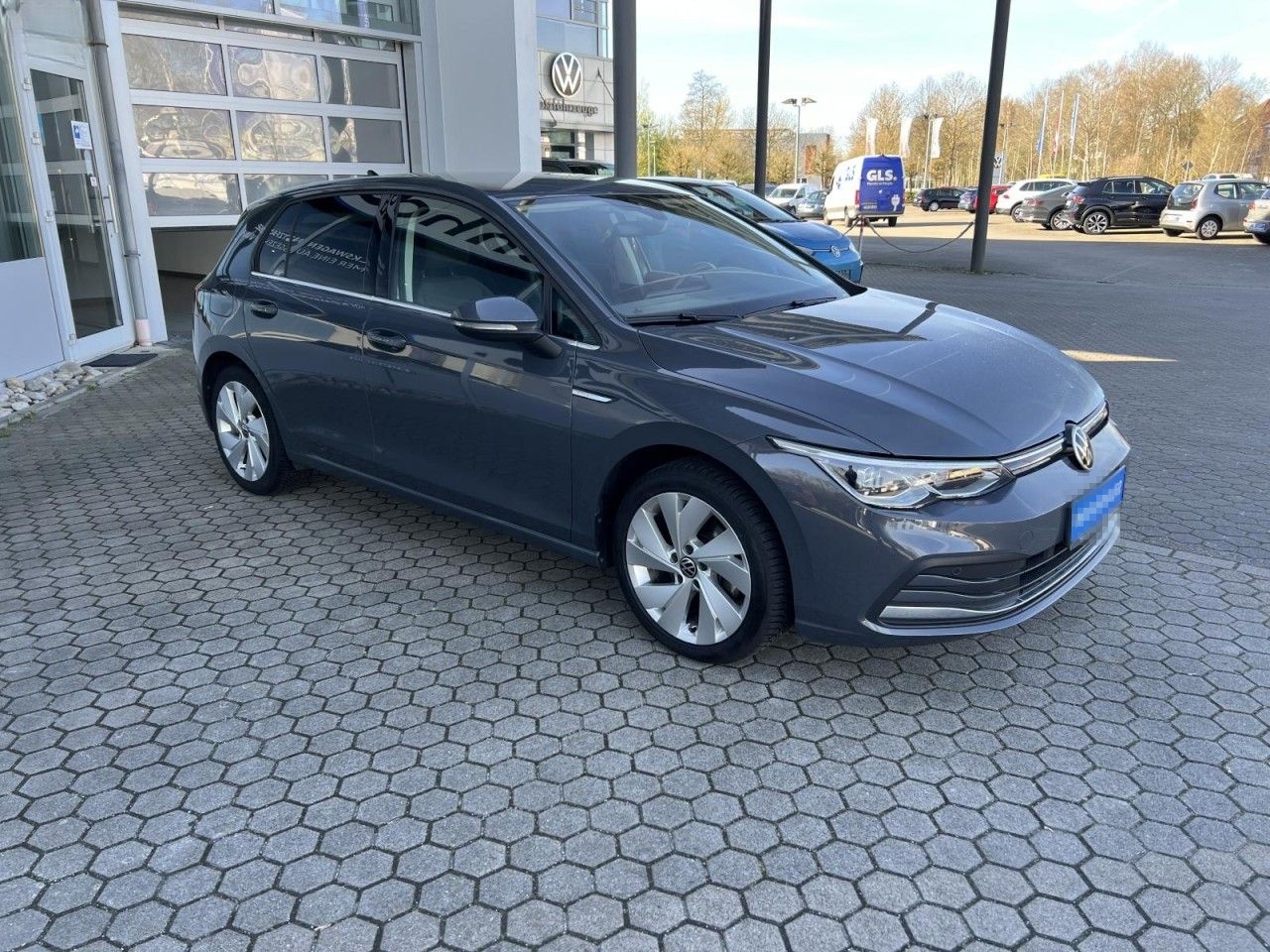 Volkswagen Golf VIII 1,5l eTSI DSG+Std.Hzg+el. Sitz+NAVI+GJ foto 2