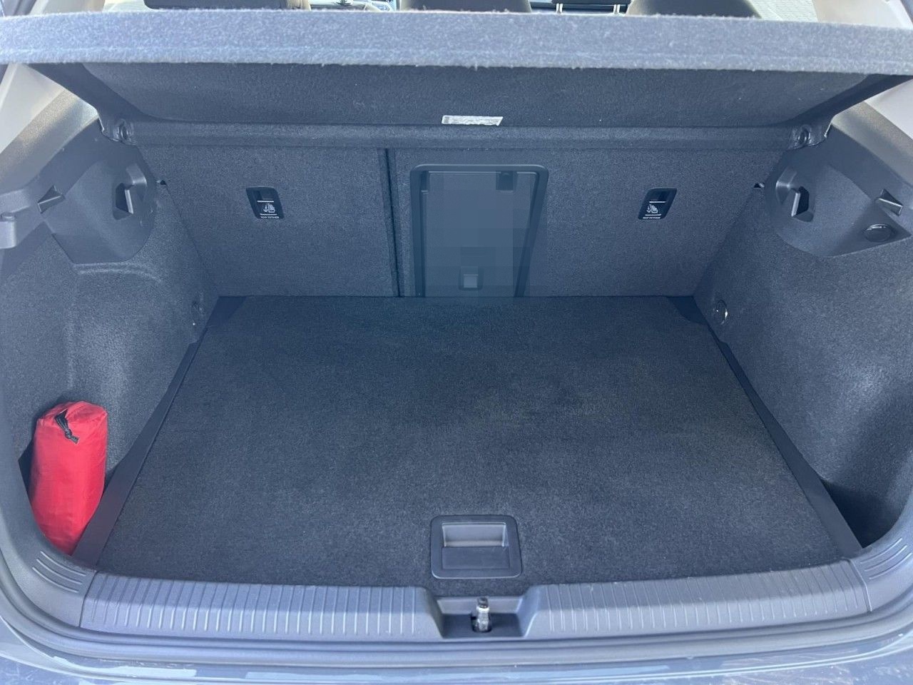 Volkswagen Golf VIII 1,5l eTSI DSG+Std.Hzg+el. Sitz+NAVI+GJ foto 6