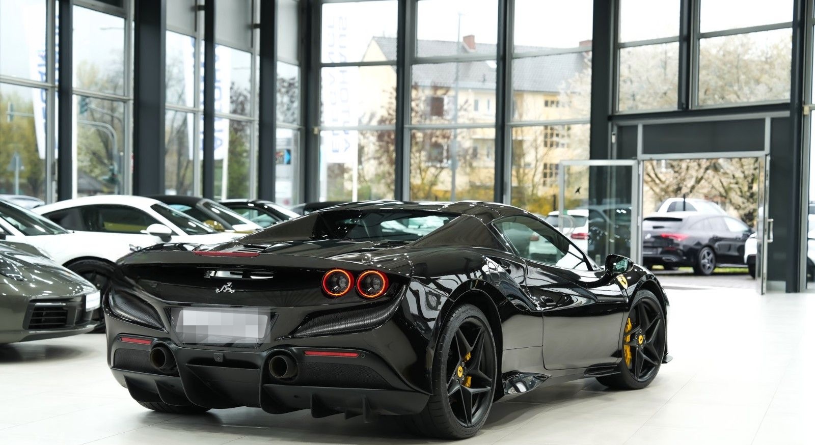 Ferrari F8 Spider*RACING-SEATS*LIFT*PASSENGER-DISPLAY* foto 3