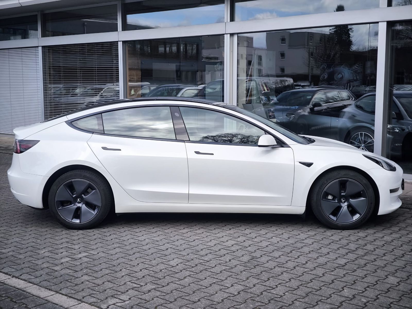 Tesla Model 3 LR Dual AWD PANO+STDHZ+LED+KAM+NAVI+ACC+ foto 5