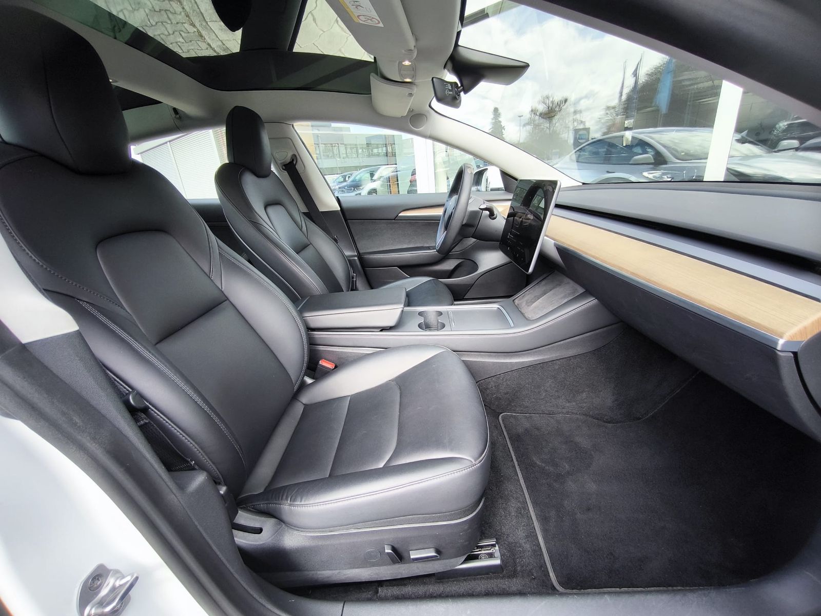 Tesla Model 3 LR Dual AWD PANO+STDHZ+LED+KAM+NAVI+ACC+ foto 10