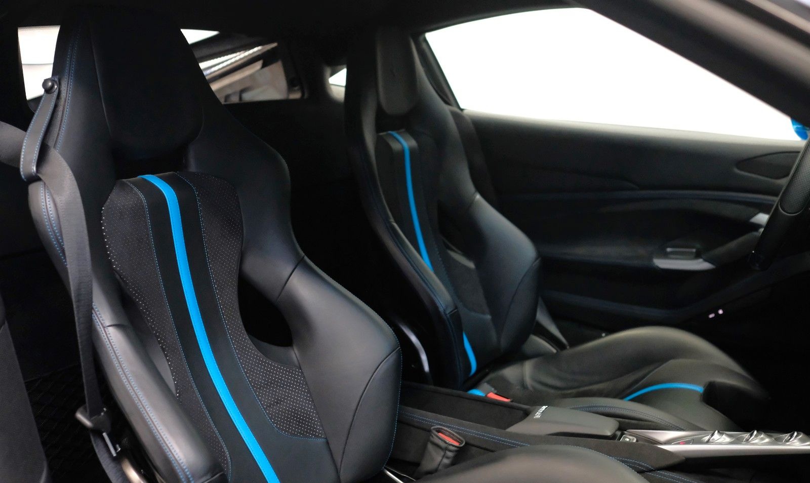 Ferrari F8 Tributo/CARBON/LIFT/RACING SEAT/JBL/PASS.DISP foto 14