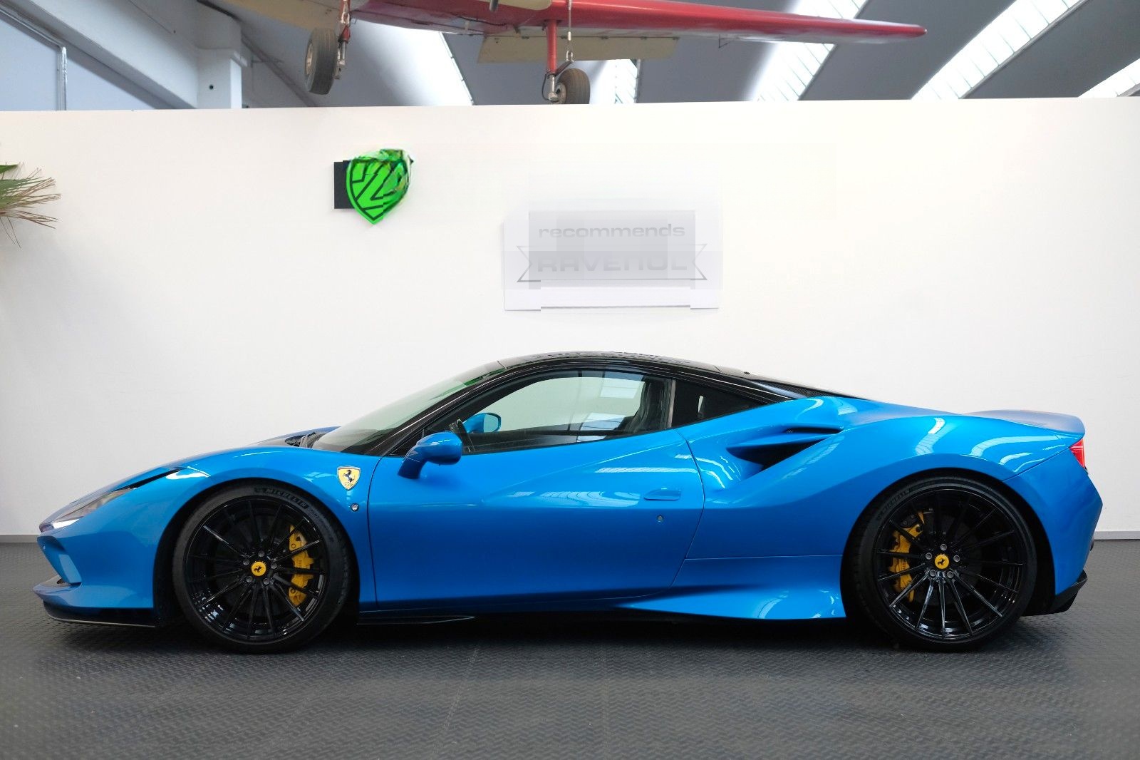 Ferrari F8 Tributo/CARBON/LIFT/RACING SEAT/JBL/PASS.DISP foto 9