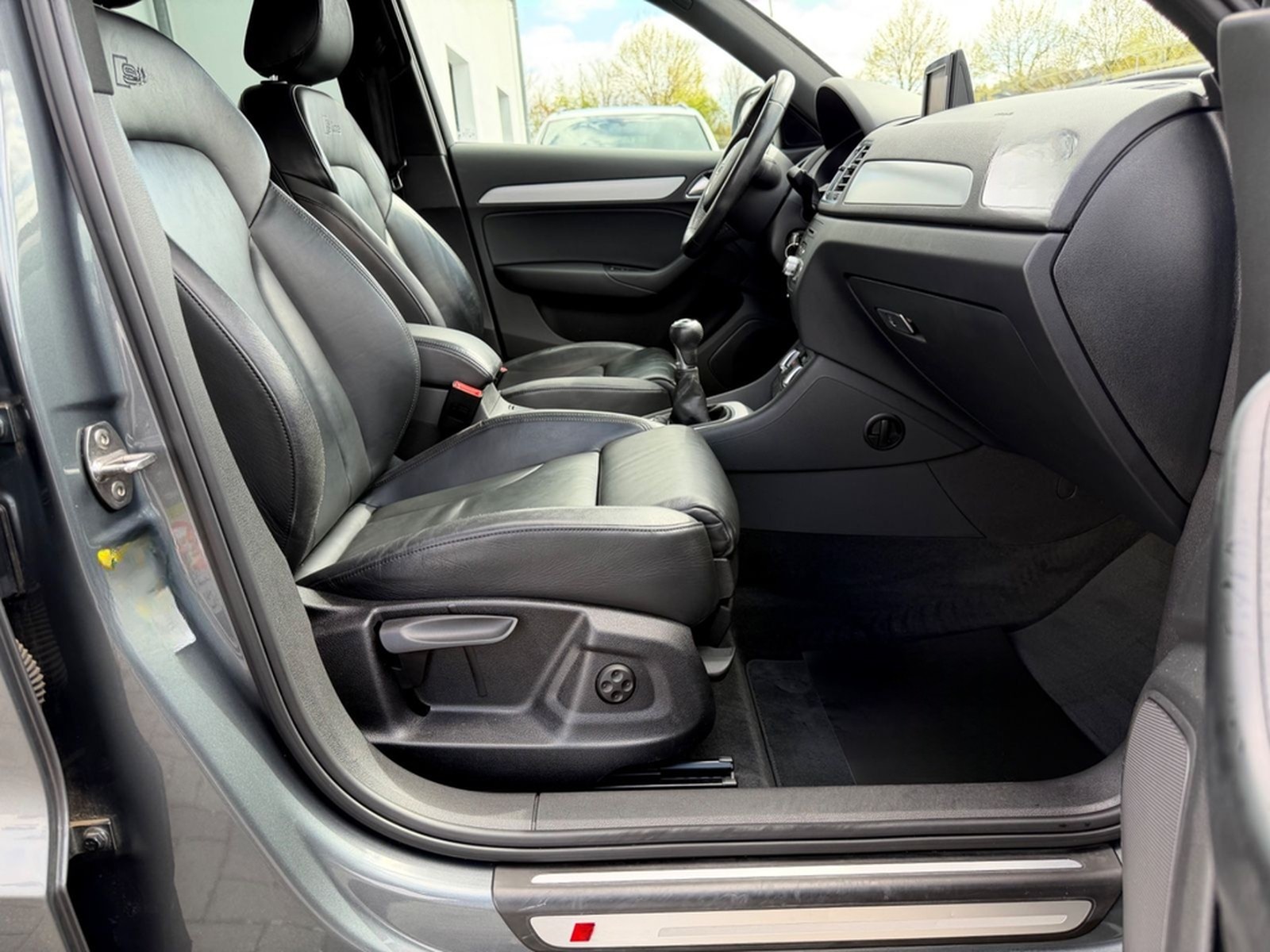 Audi Q3 2.0 TDI S line Sport Plus Paket /1.HAND/ foto 12