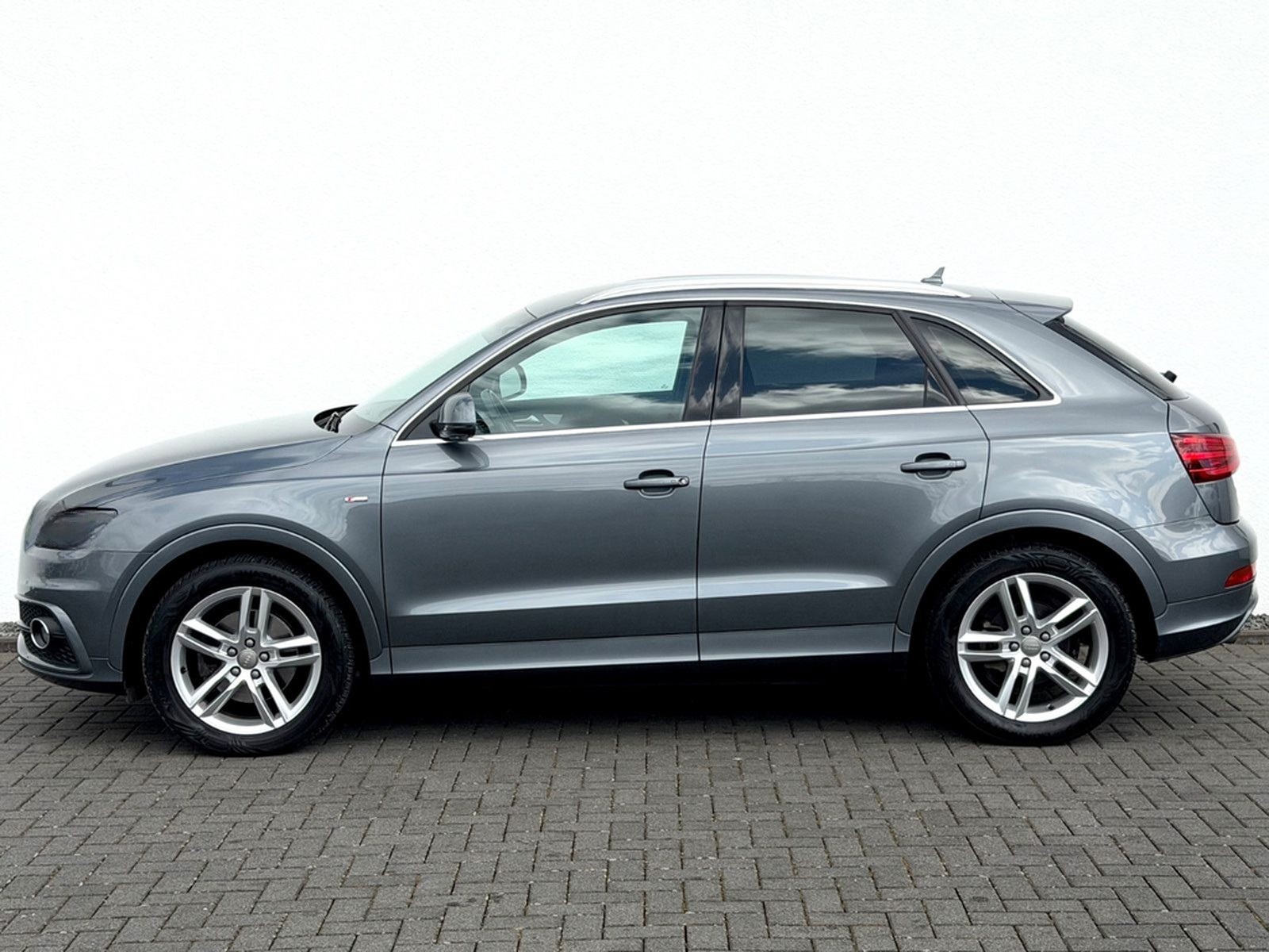 Audi Q3 2.0 TDI S line Sport Plus Paket /1.HAND/ foto 7