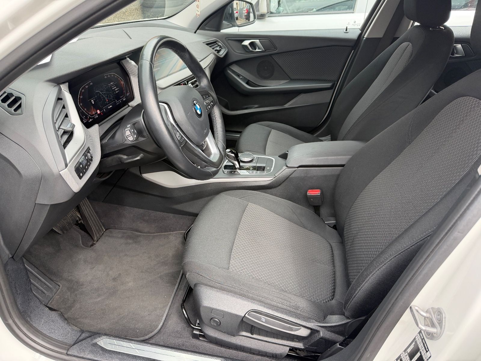 BMW 116 d Advantage TÜV NEU/GARANTIE/LED/NAVI/SPUR/ foto 11