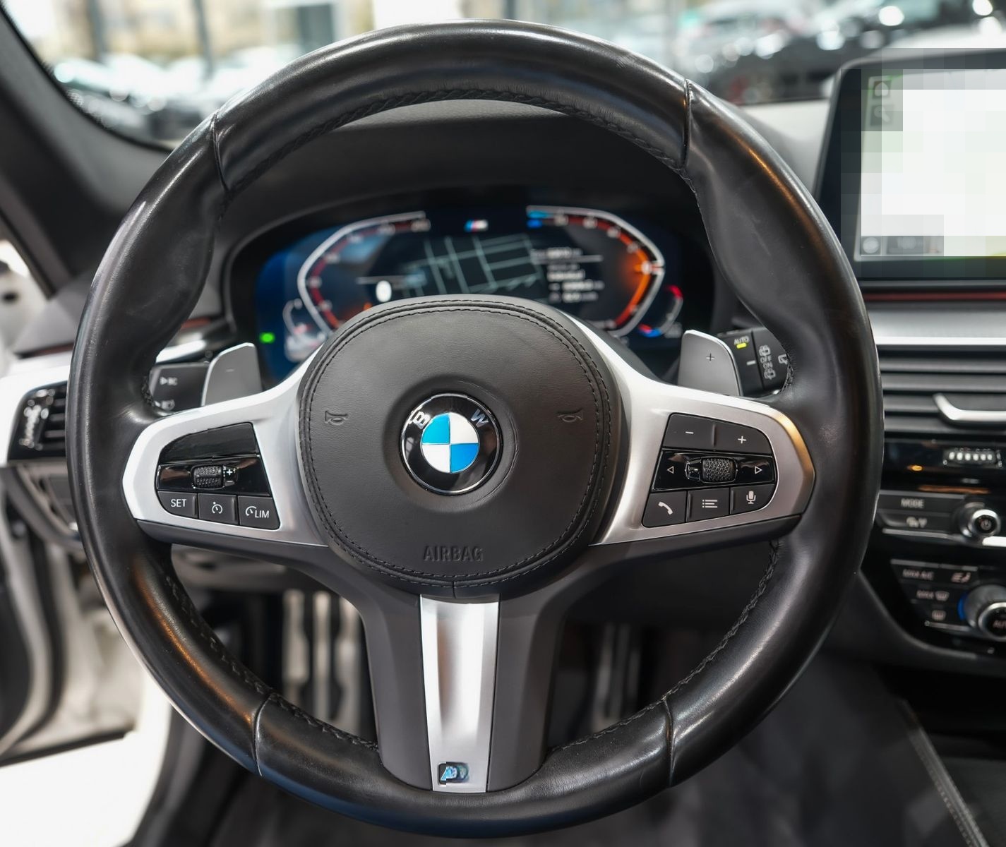 BMW 520 d M Sport*LEDER*NAVI*LUFTFEDERUNG*LED*1.HAND foto 17