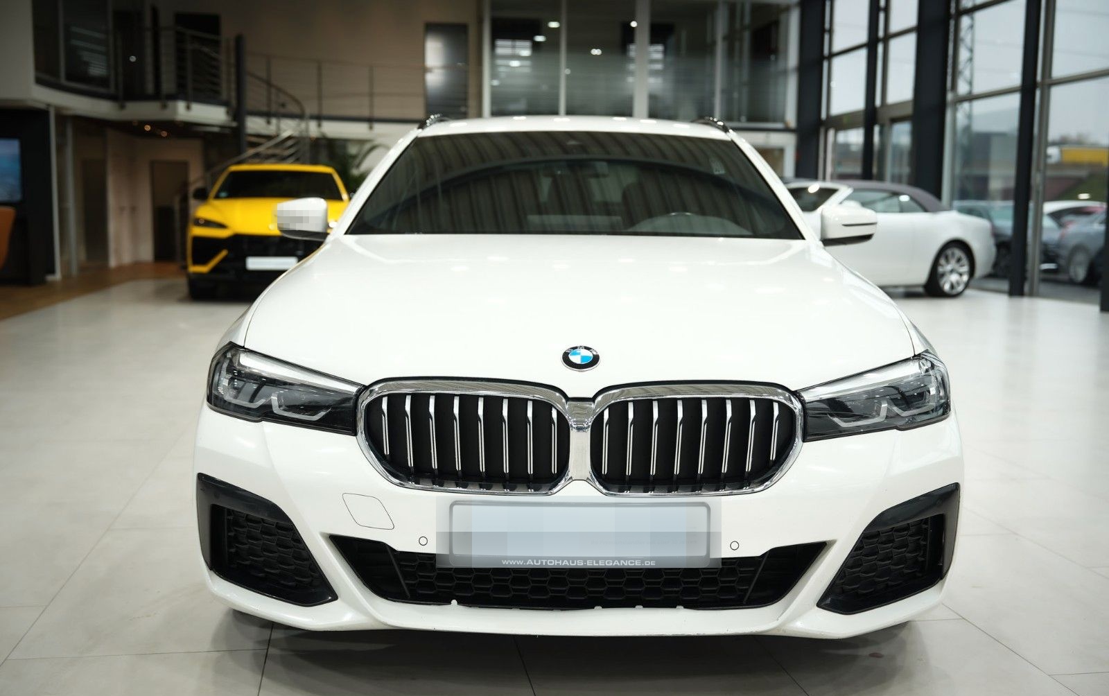 BMW 520 d M Sport*LEDER*NAVI*LUFTFEDERUNG*LED*1.HAND foto 5