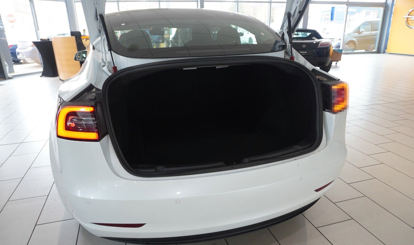 Tesla Model 3 Standard Range Plus NAVI/KAMERA/SH/PANO foto 11