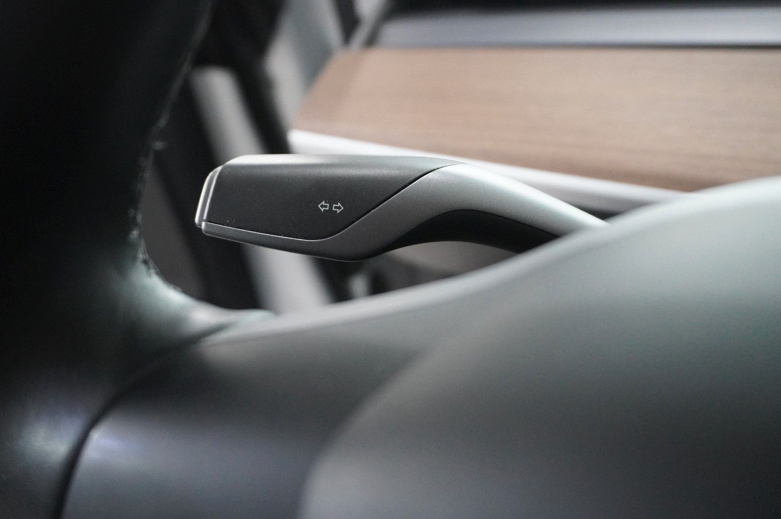 Tesla Model 3 Standard Range Plus NAVI/KAMERA/SH/PANO foto 19