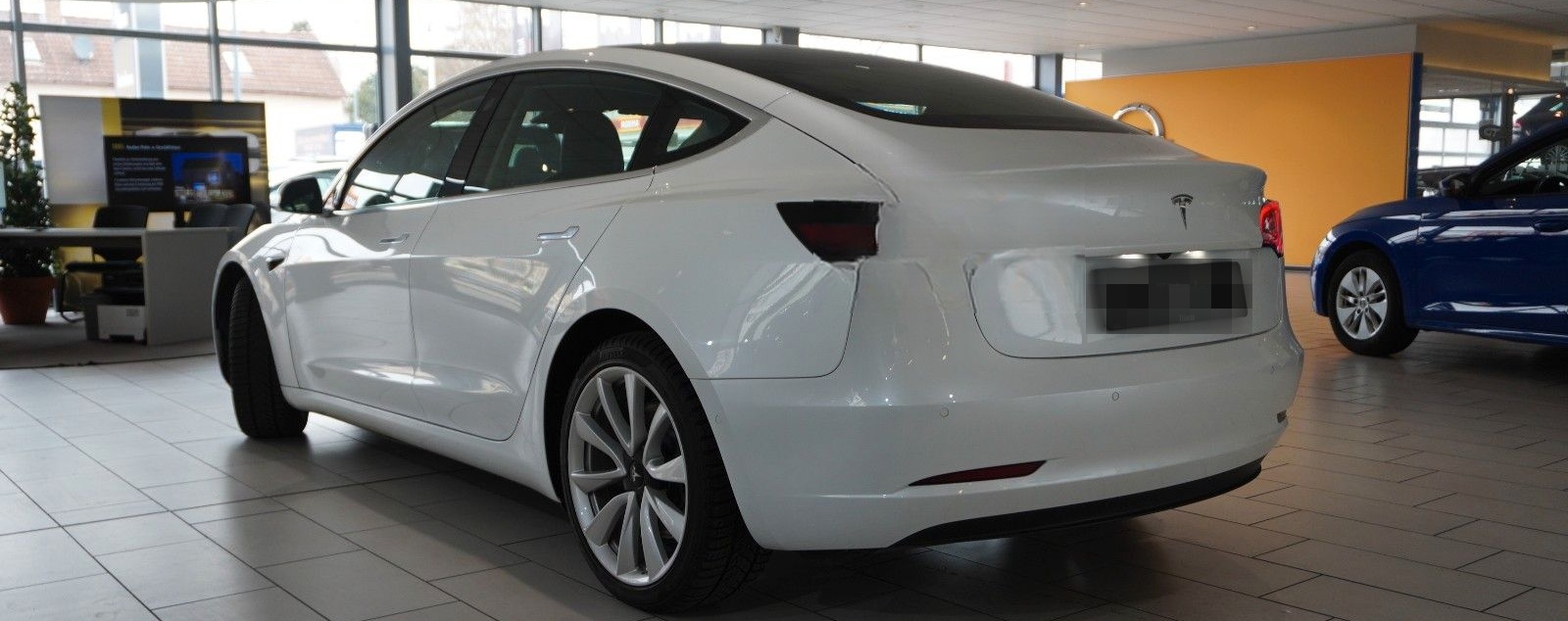 Tesla Model 3 Standard Range Plus NAVI/KAMERA/SH/PANO foto 8