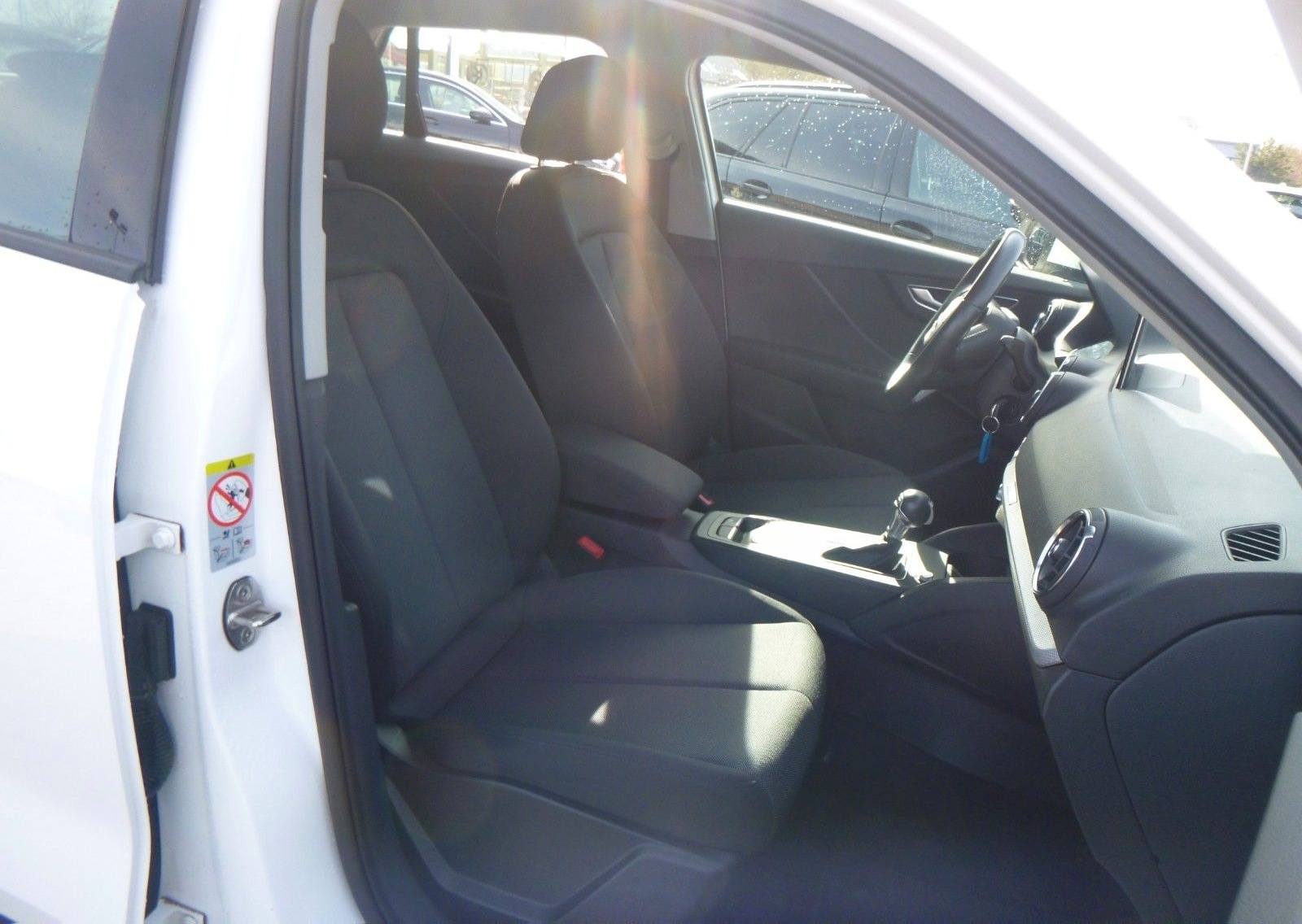 Audi Q2 30 TDI  >AUT/AHK /NAVI/TEMP/Einparkhilfe< foto 11