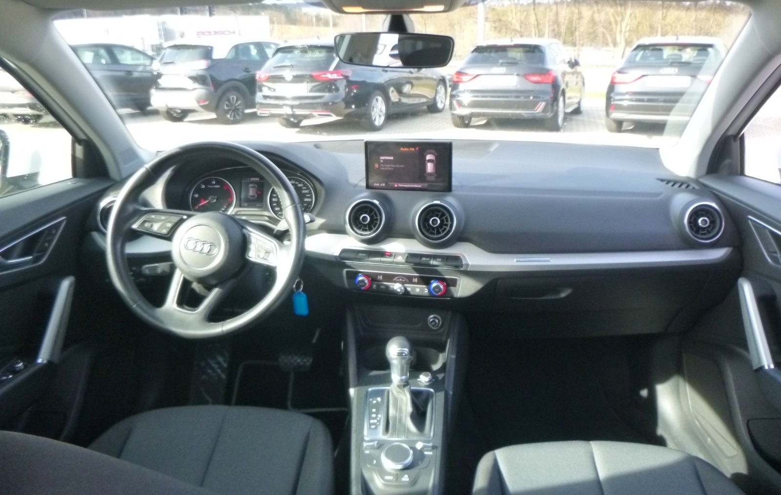 Audi Q2 30 TDI  >AUT/AHK /NAVI/TEMP/Einparkhilfe< foto 12