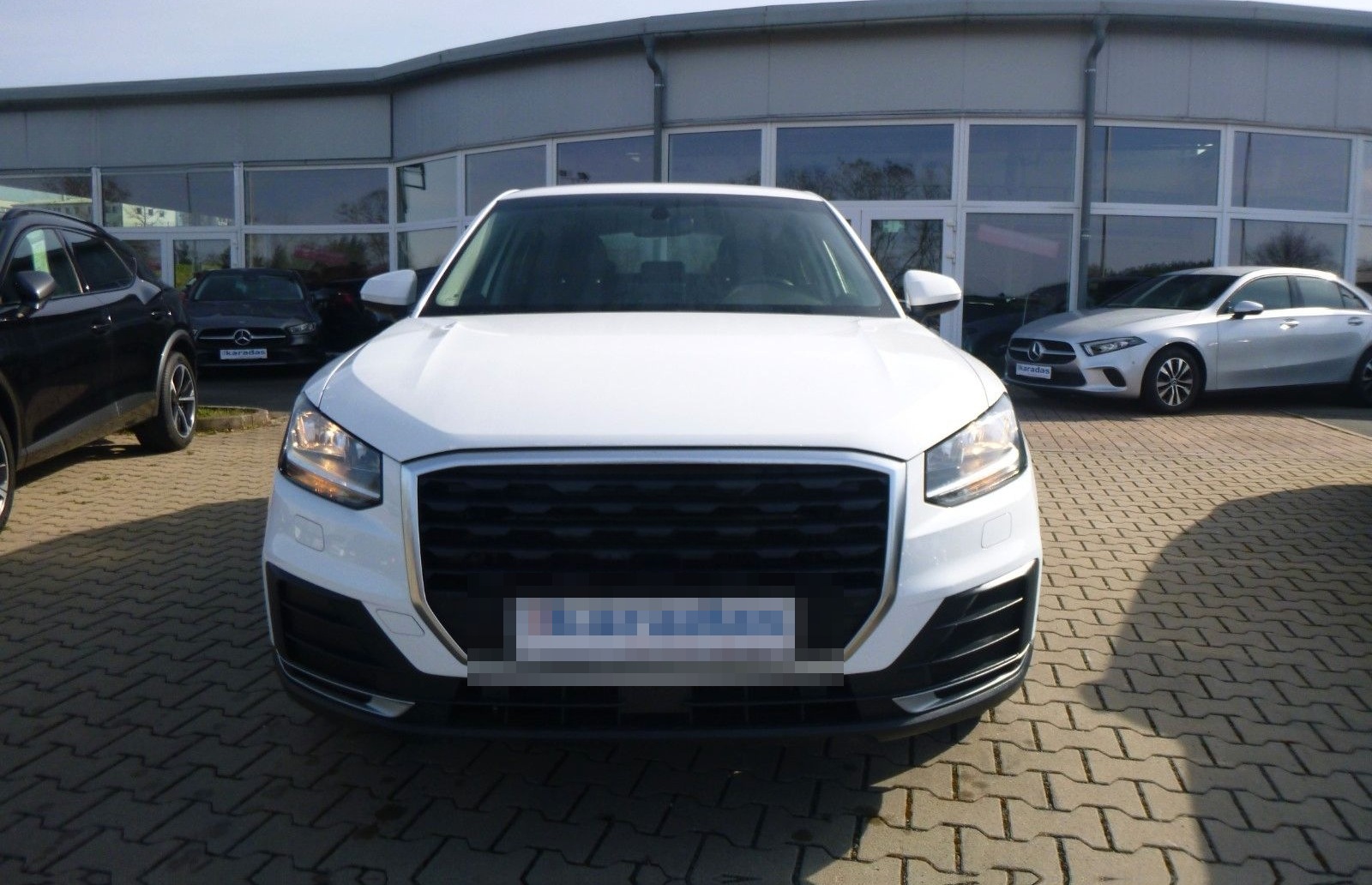 Audi Q2 30 TDI  >AUT/AHK /NAVI/TEMP/Einparkhilfe< foto 3
