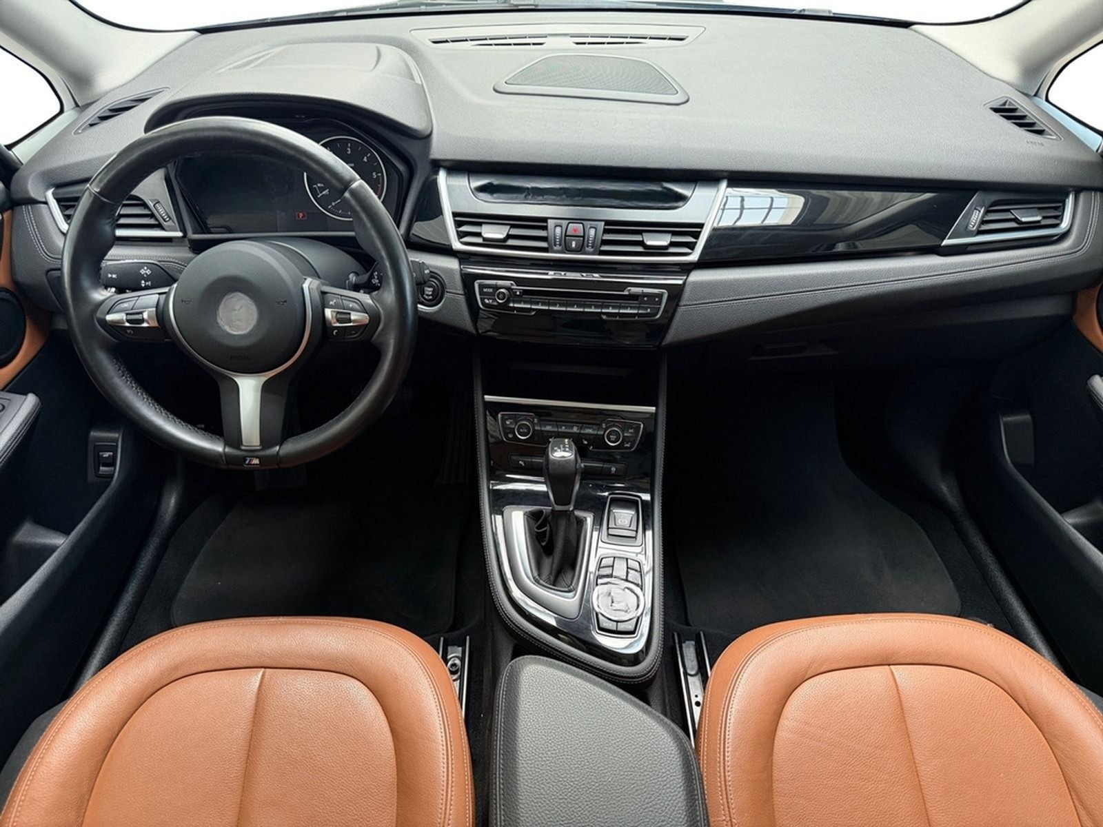 BMW 220 GRAN TOURER LUXURY XD AUTOMAT+LEDER+NAV+PANO foto 5