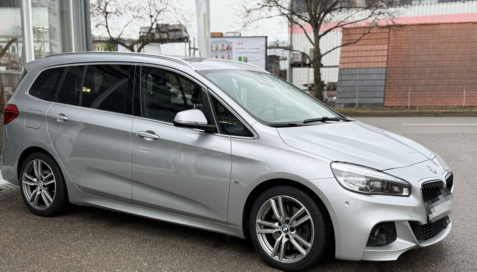 BMW 220 Gran Tourer  d M Sport AHK Navi BT Pano LED  foto 5
