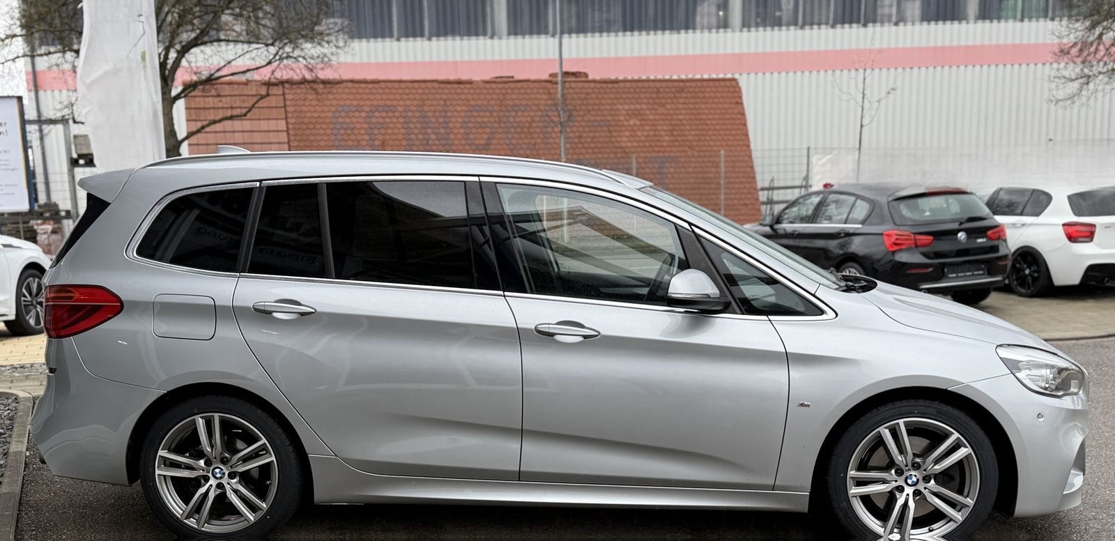 BMW 220 Gran Tourer  d M Sport AHK Navi BT Pano LED  foto 7