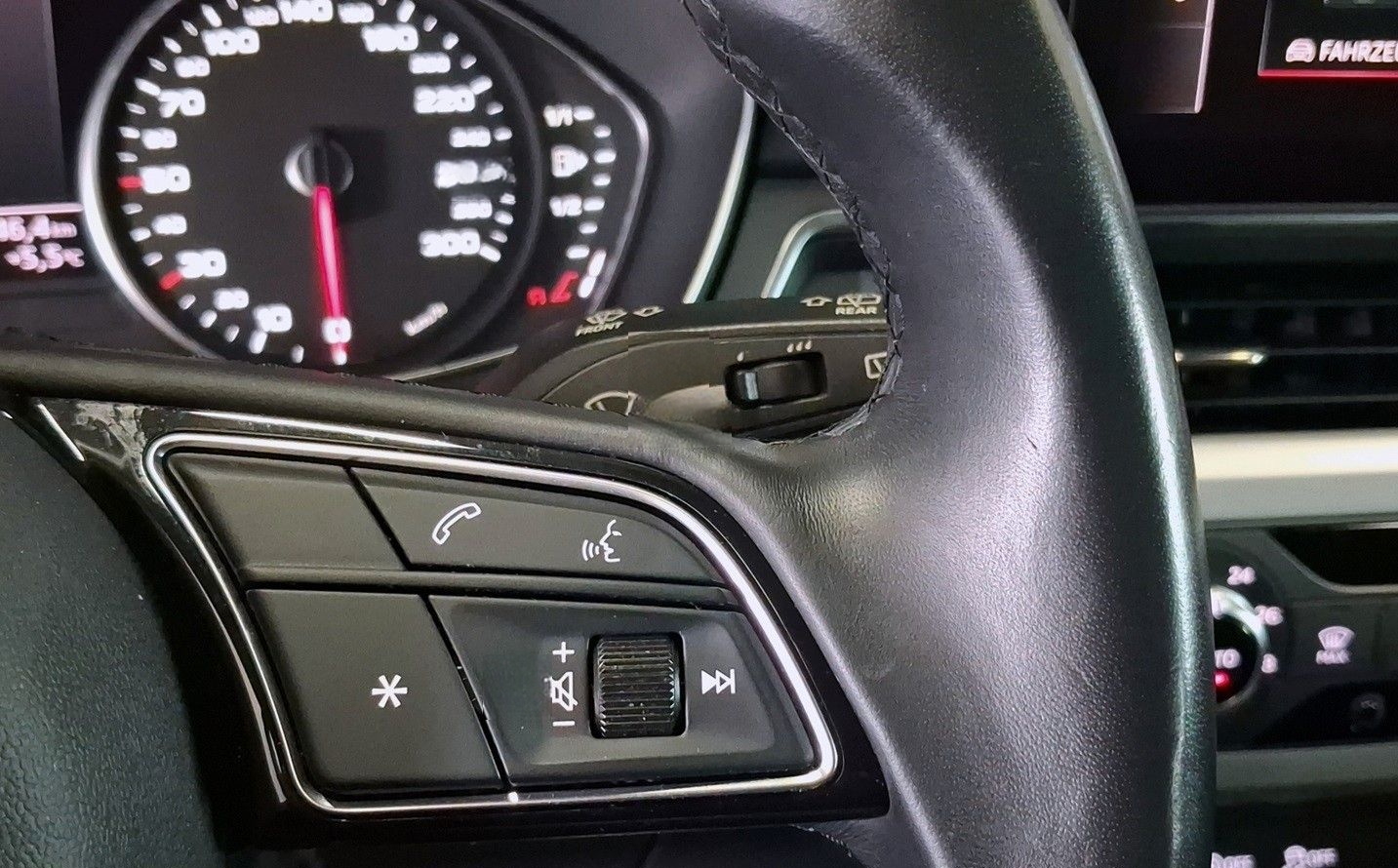 Audi A4 Avant 35 TFSI,1.Hand,Navi,LED,Tempo,AHK foto 17