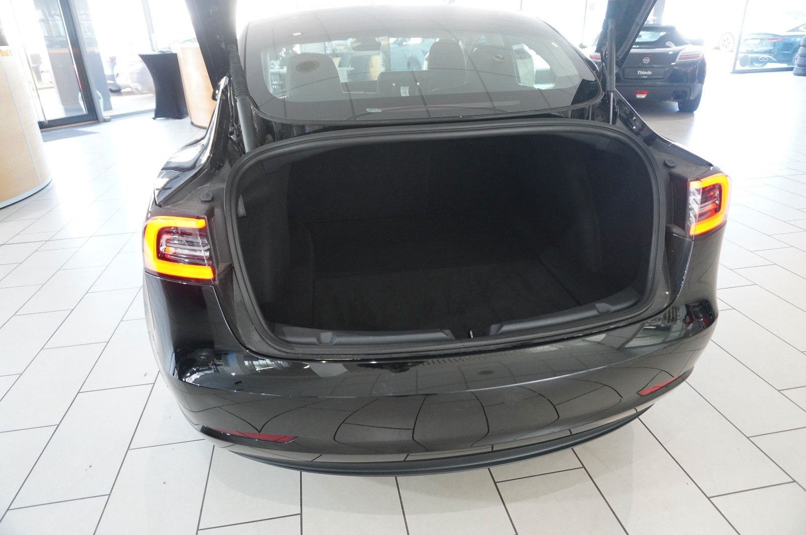 Tesla Model 3 Standard Range NAVI/KAMERA/AMD/WÄRMEPUMP foto 11