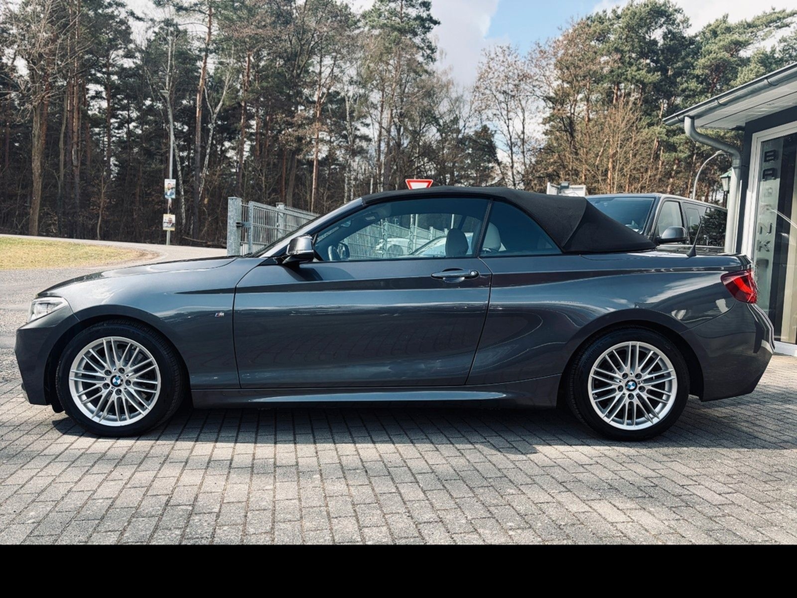 BMW 220i Cabrio M Sport+Leder+Navi+SHZ+Xenon+HiFi foto 15