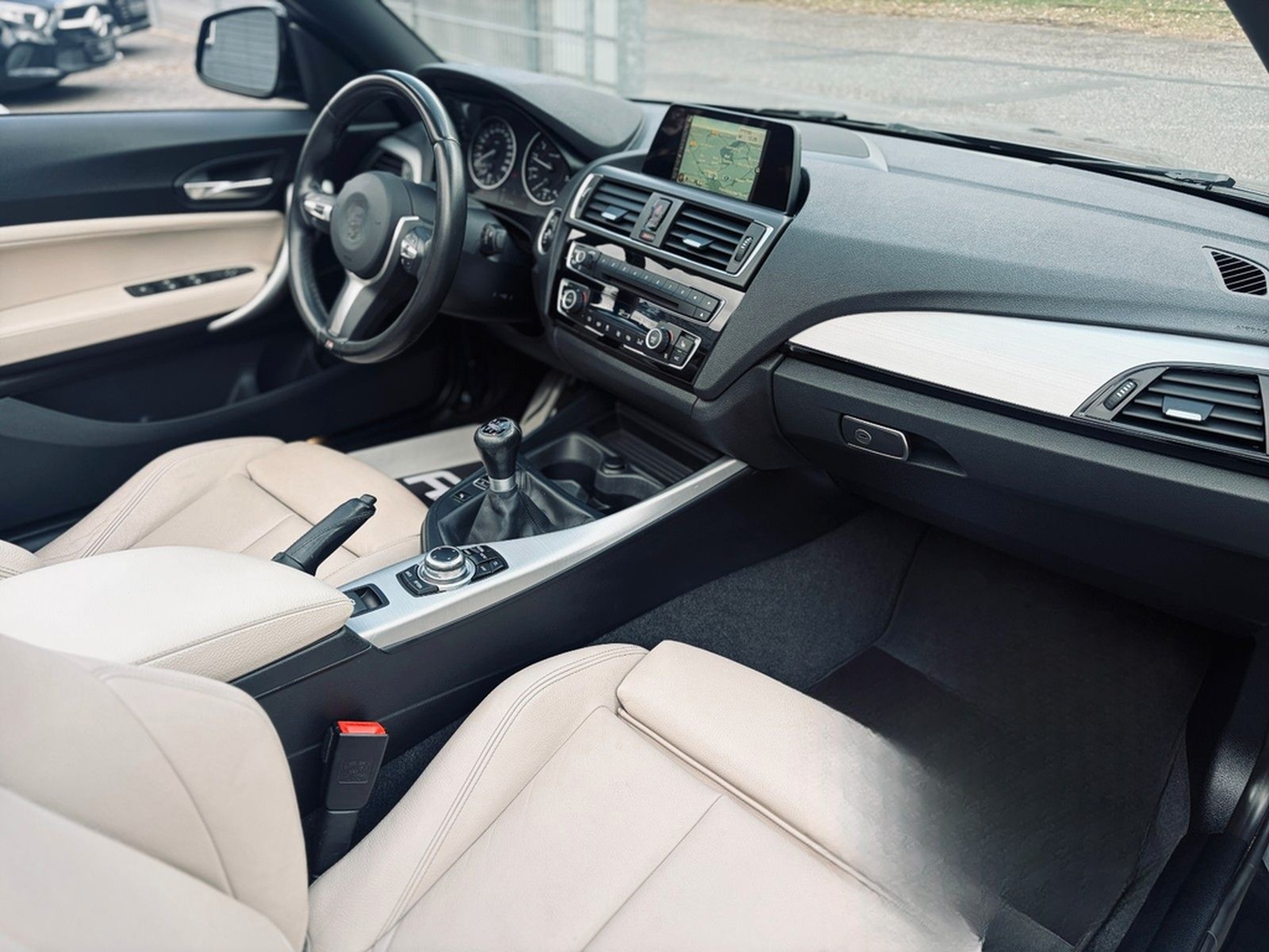 BMW 220i Cabrio M Sport+Leder+Navi+SHZ+Xenon+HiFi foto 31