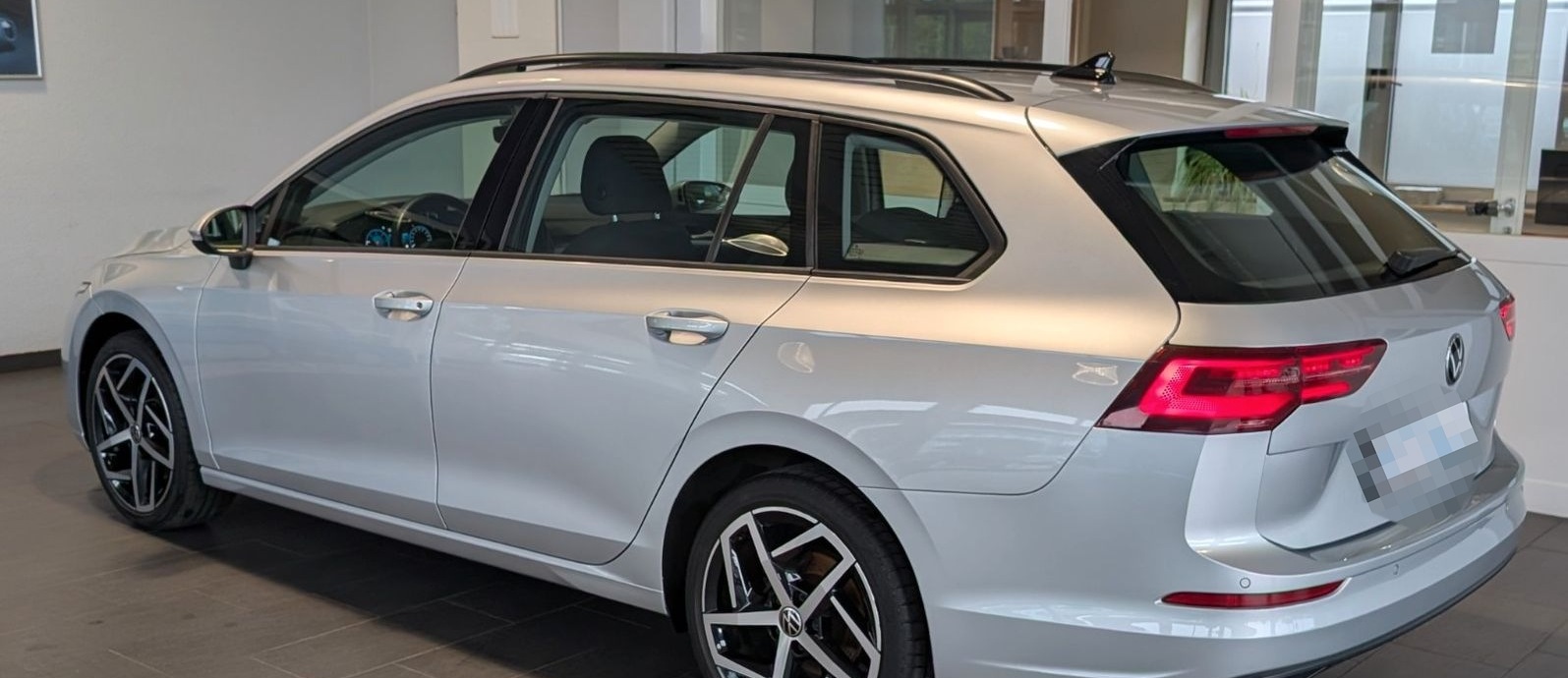 Volkswagen Golf VIII 2.0TDi DSG*Panorama*AHK*Matrix*HUD*KAM foto 10
