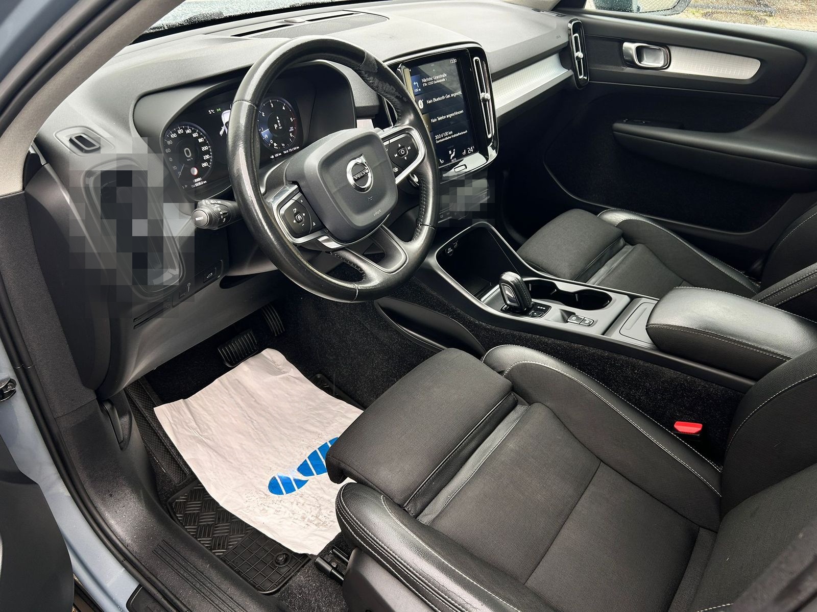 Volvo XC40 Momentum Pro AWD|1.HD|AHK|PANO|KAMERA|SPUR foto 18