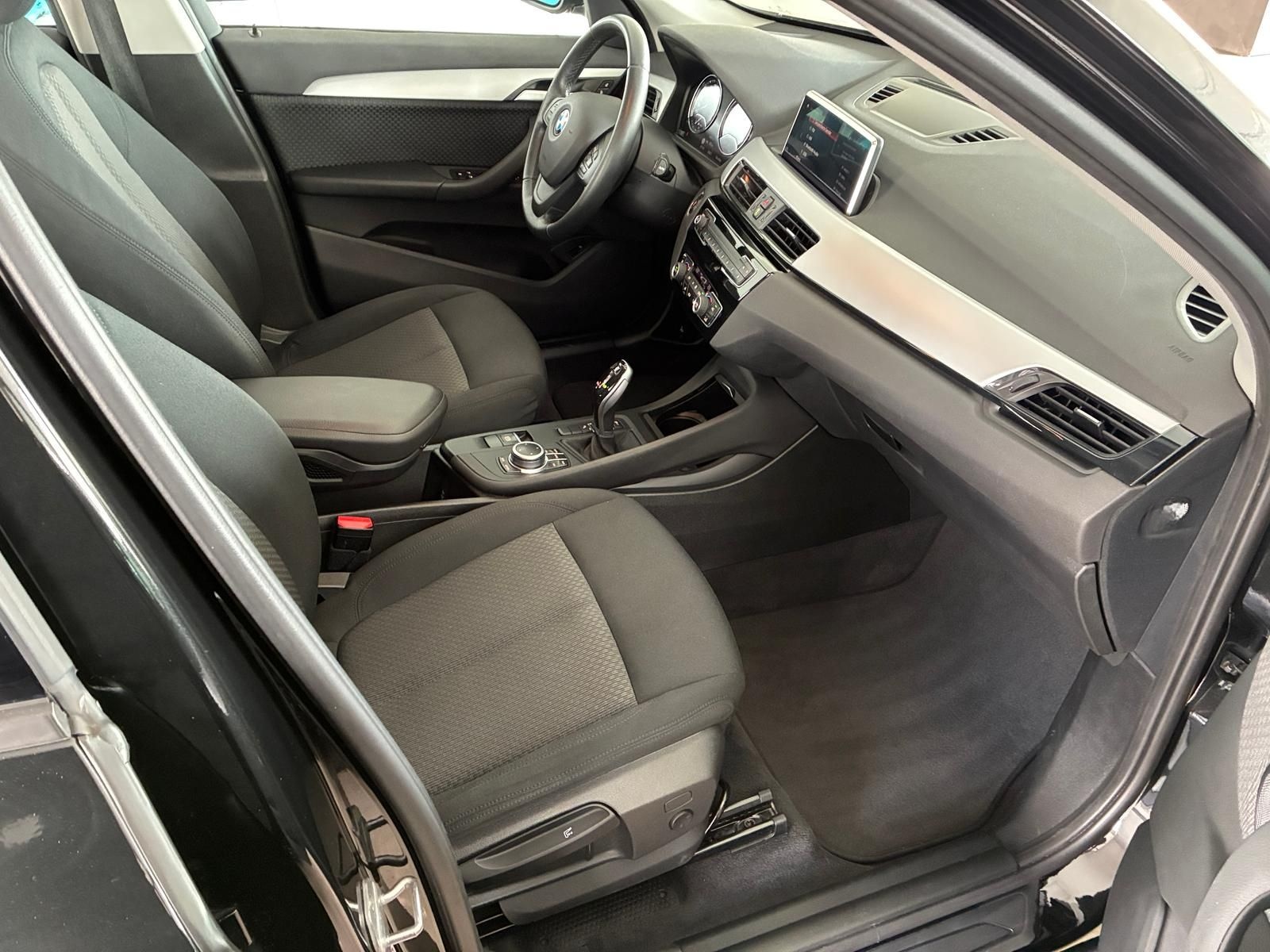 BMW X1 sDrive 18 d Advantage LED NAVI PDC SHZ AHK foto 24