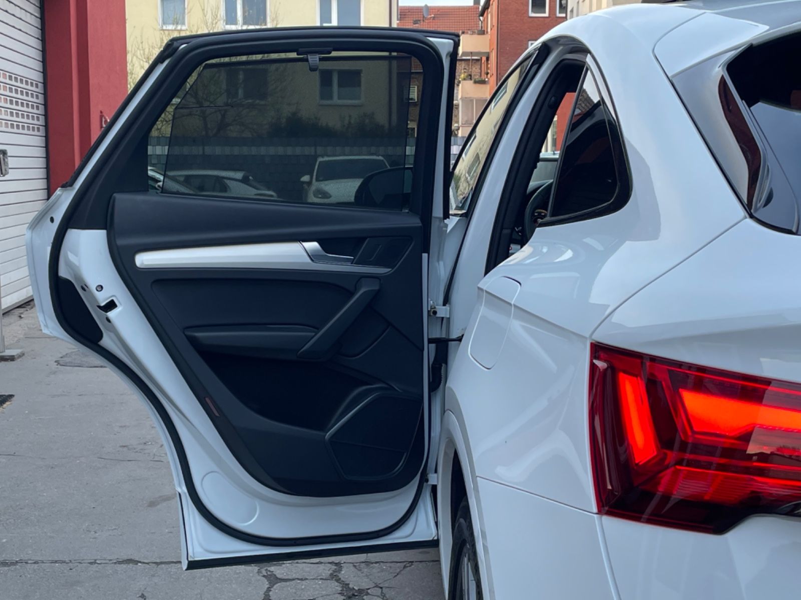 Audi Q5 Sportback 50 TFSI e quattro S line foto 24