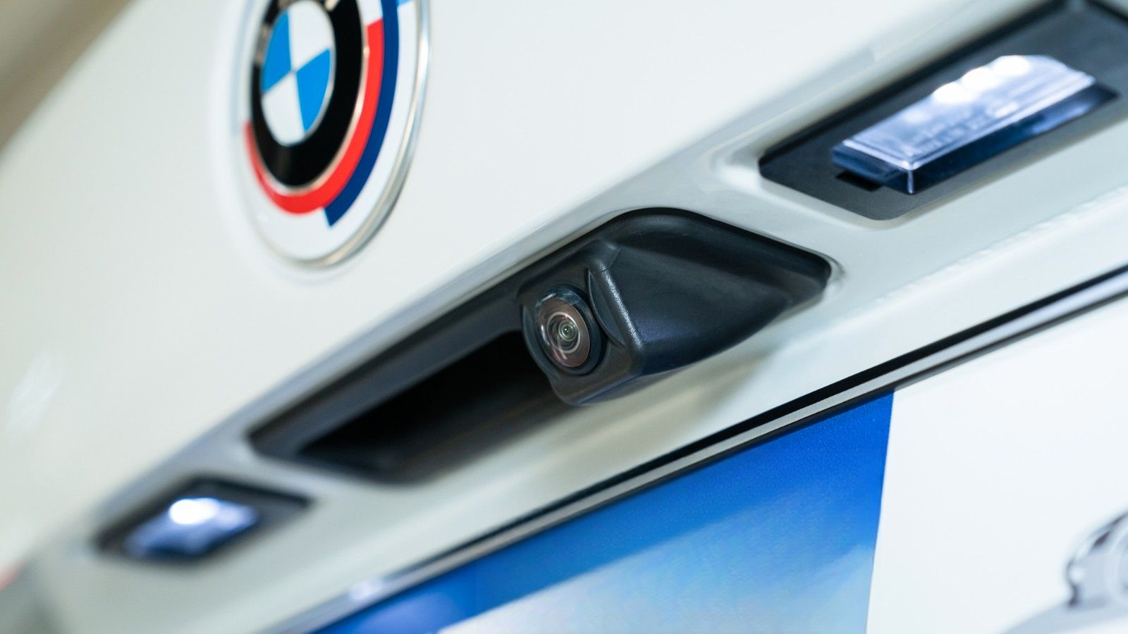 BMW 330d xDrive M Sport 360°Kam PanoDa schwAHK uvm. foto 15