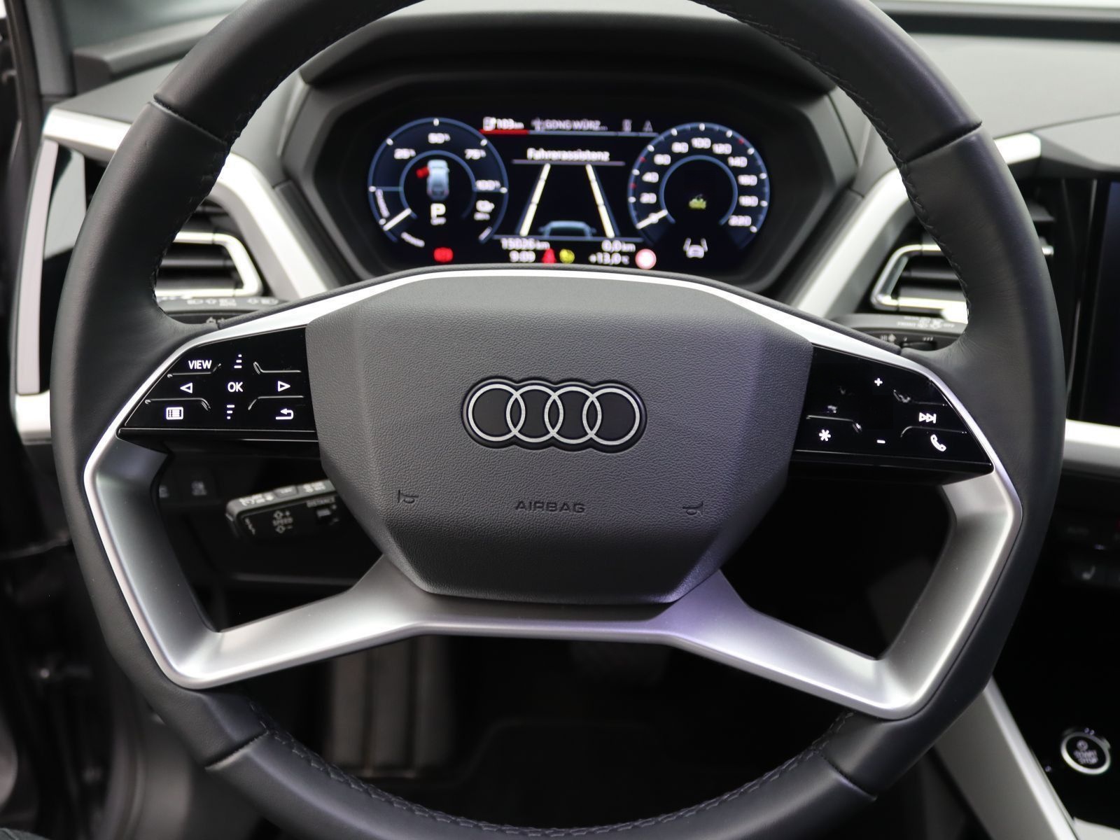 Audi Q4 e-tron 45 / Navi plus, Matrix, Standklima, WP foto 18