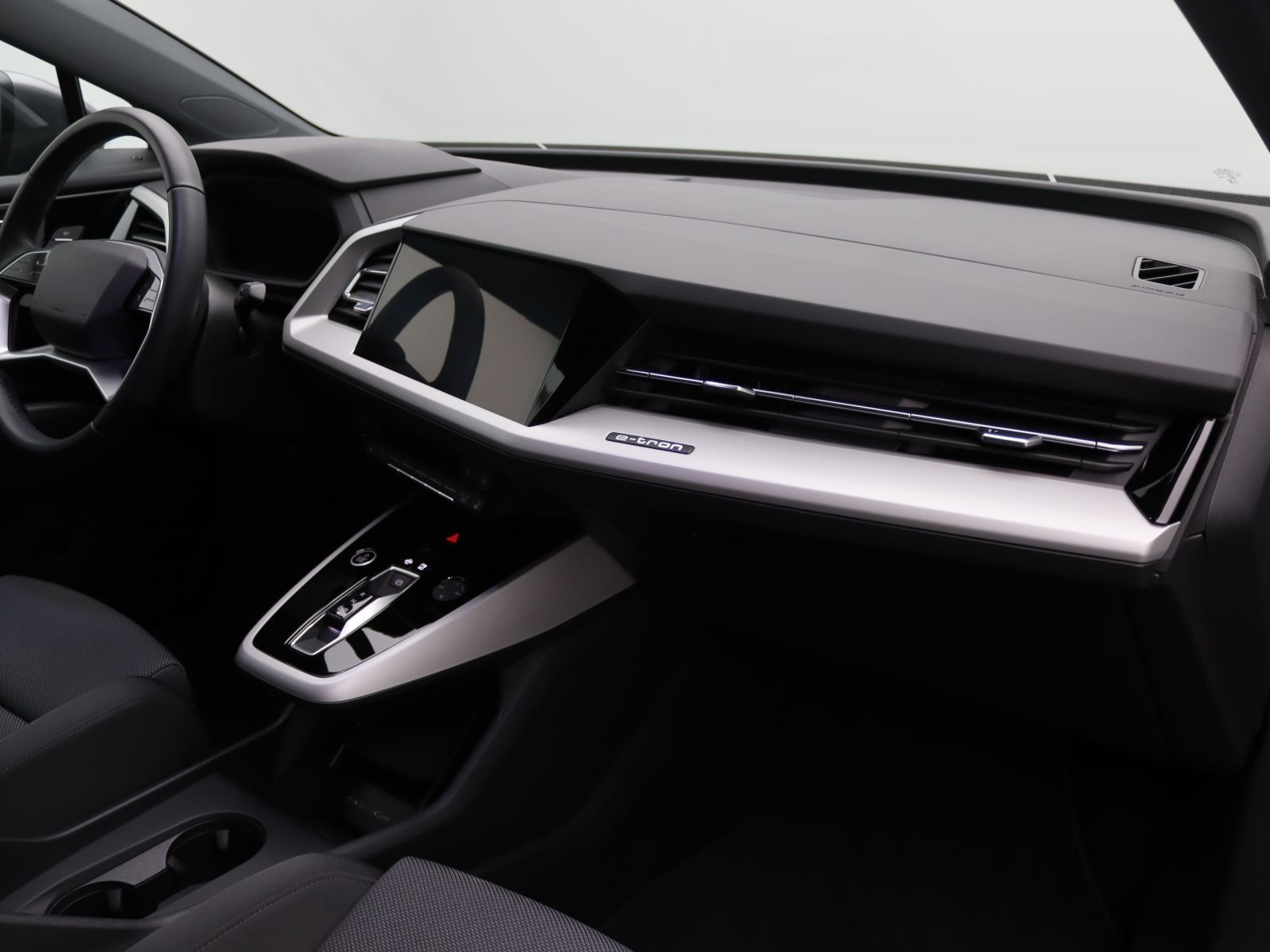 Audi Q4 e-tron 45 / Navi plus, Matrix, Standklima, WP foto 10