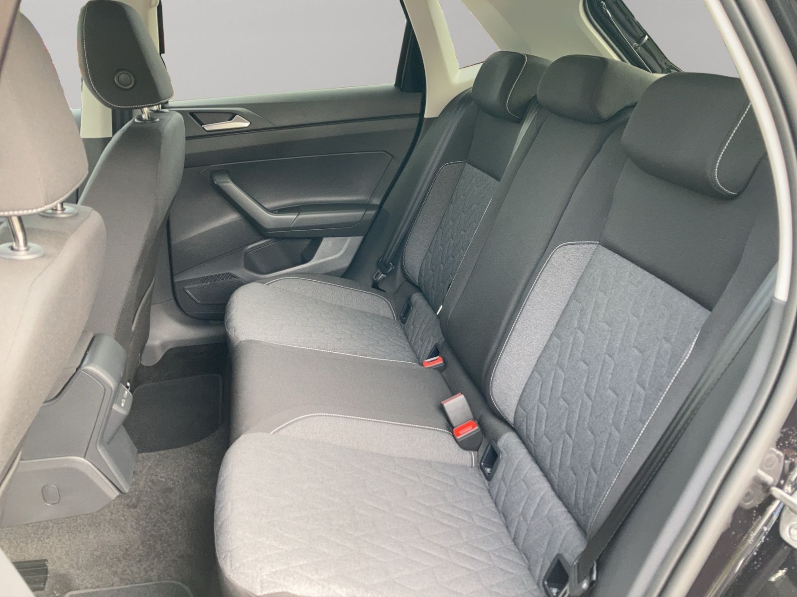 Volkswagen Polo 1.0 TSI Move IQ Light/drive PDC foto 9