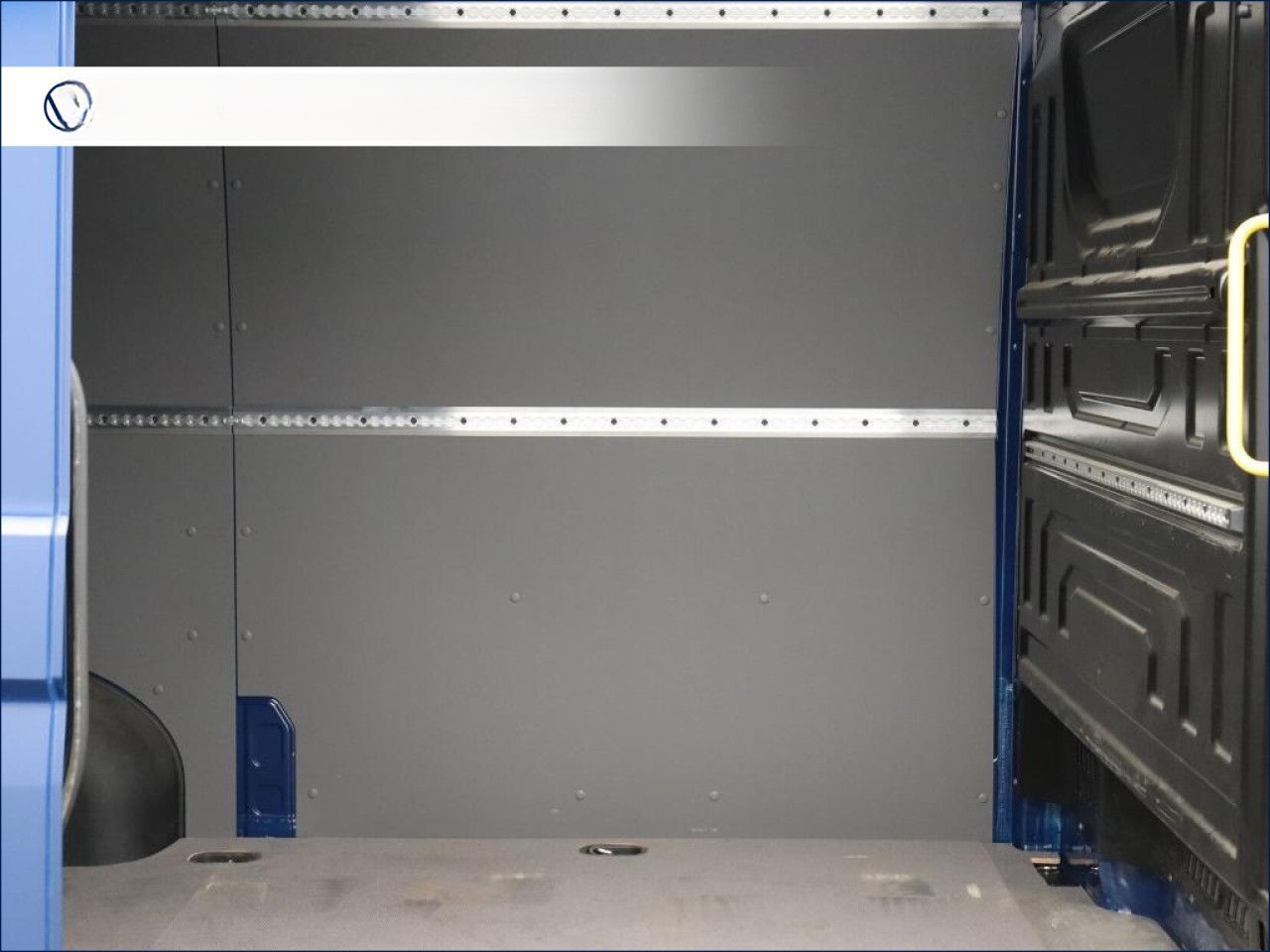 Volkswagen Crafter Kasten Mittel AHK RearView PDC Navi foto 13