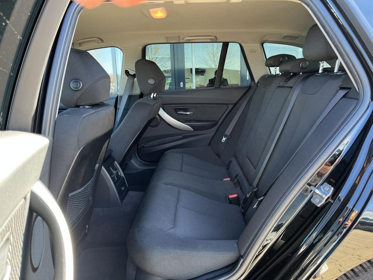 BMW 318d T Aut. Advantage, LED, HiFi, Navi, SHZ, PDC foto 13