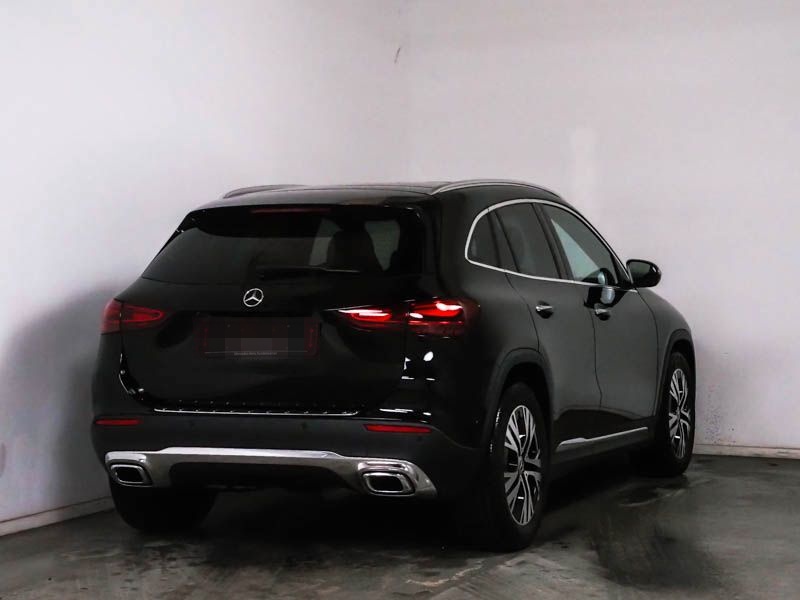 Mercedes-Benz GLA 220 d 4M Progressive Pano AHK Distronic 360 foto 3