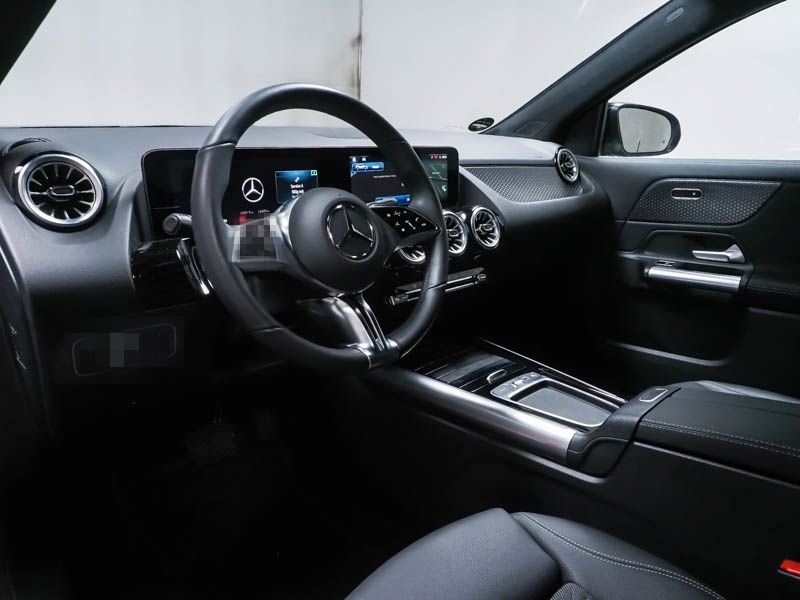 Mercedes-Benz GLA 220 d 4M Progressive Pano AHK Distronic 360 foto 6