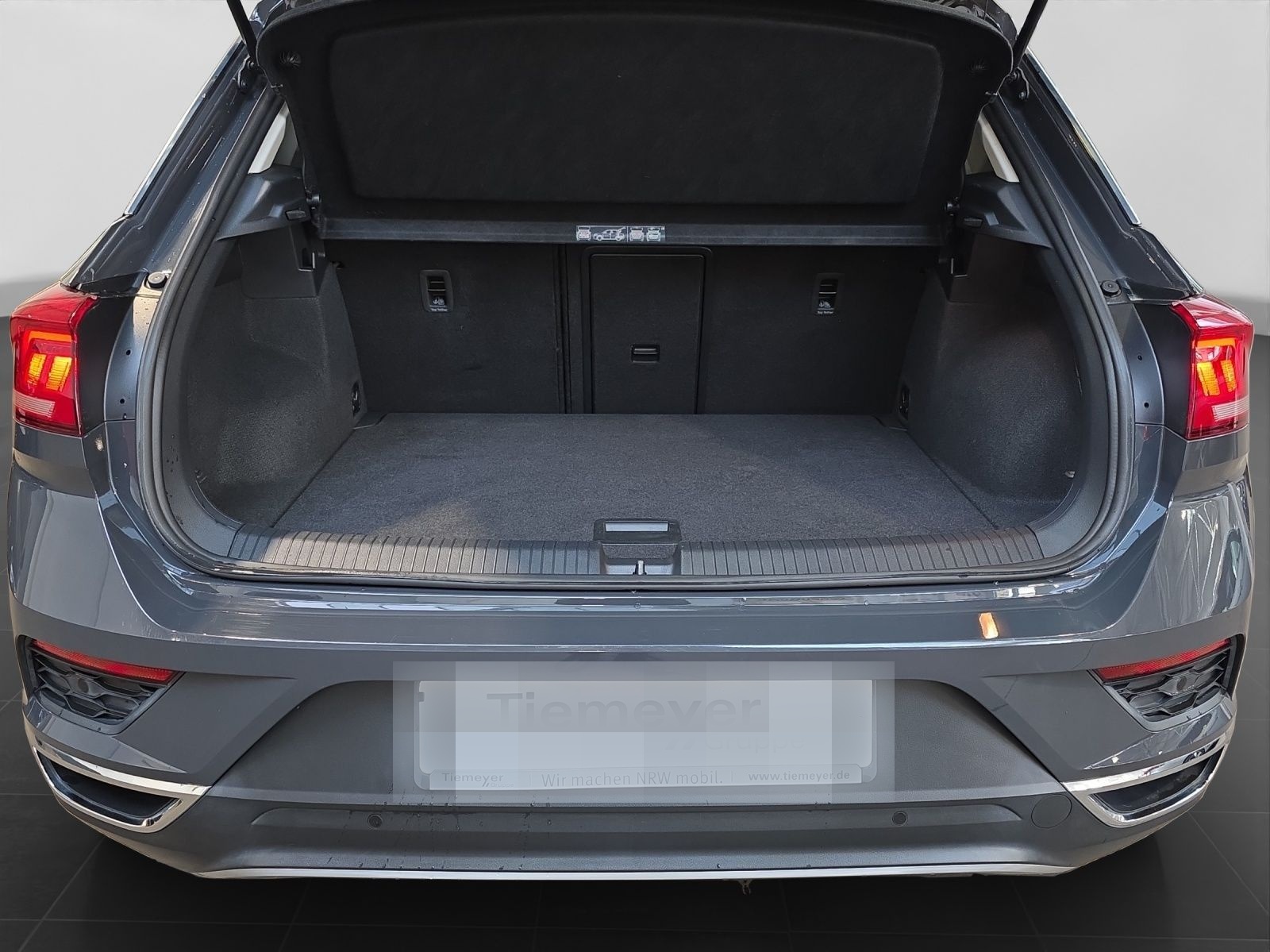 Volkswagen T-Roc 1.5 TSI UNITED NAVI SHZ CLIMATRONIC DIGI.C foto 17