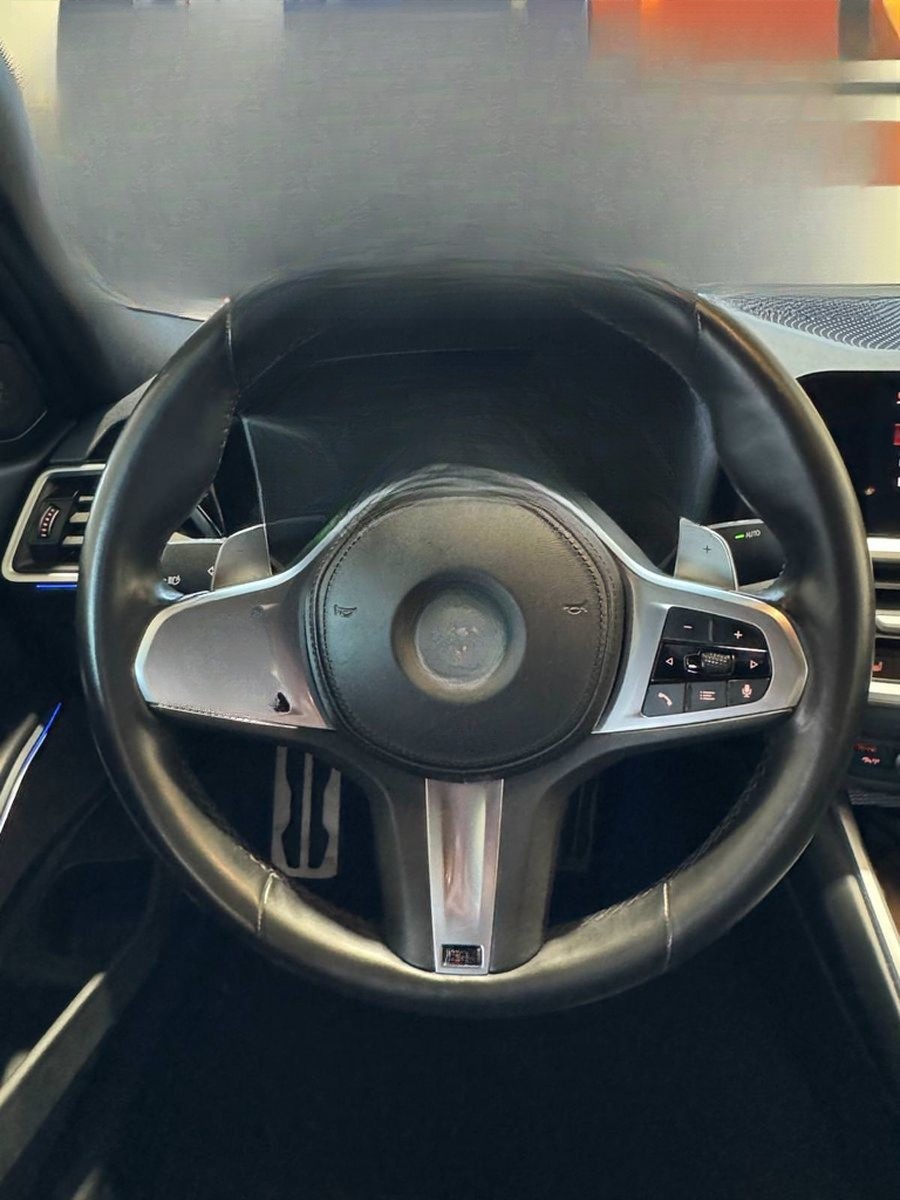 BMW 330 d xDrive M Sport LEDER+NAVI+KAMERA+HARMANCAR foto 9