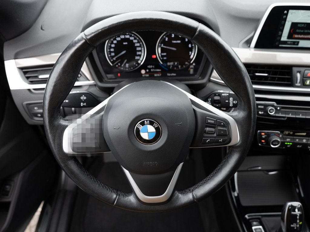 BMW X1 sDrive 18i X-Line LED NAVI SHZ PDC KLIMA foto 14