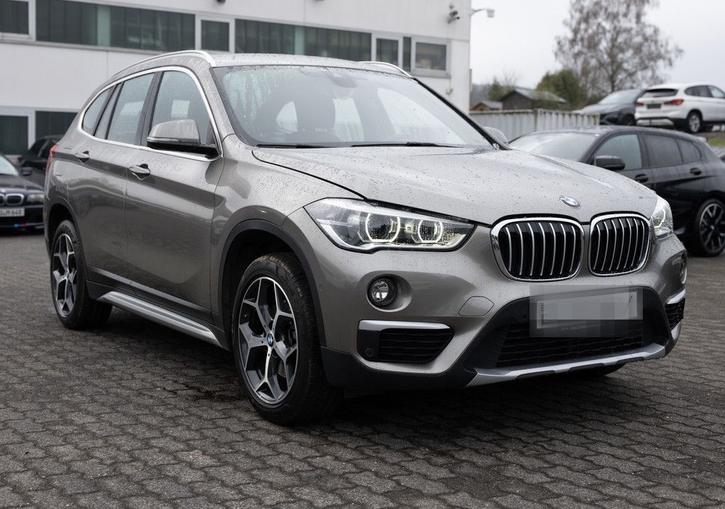 BMW X1 sDrive 18i X-Line LED NAVI SHZ PDC KLIMA foto 3