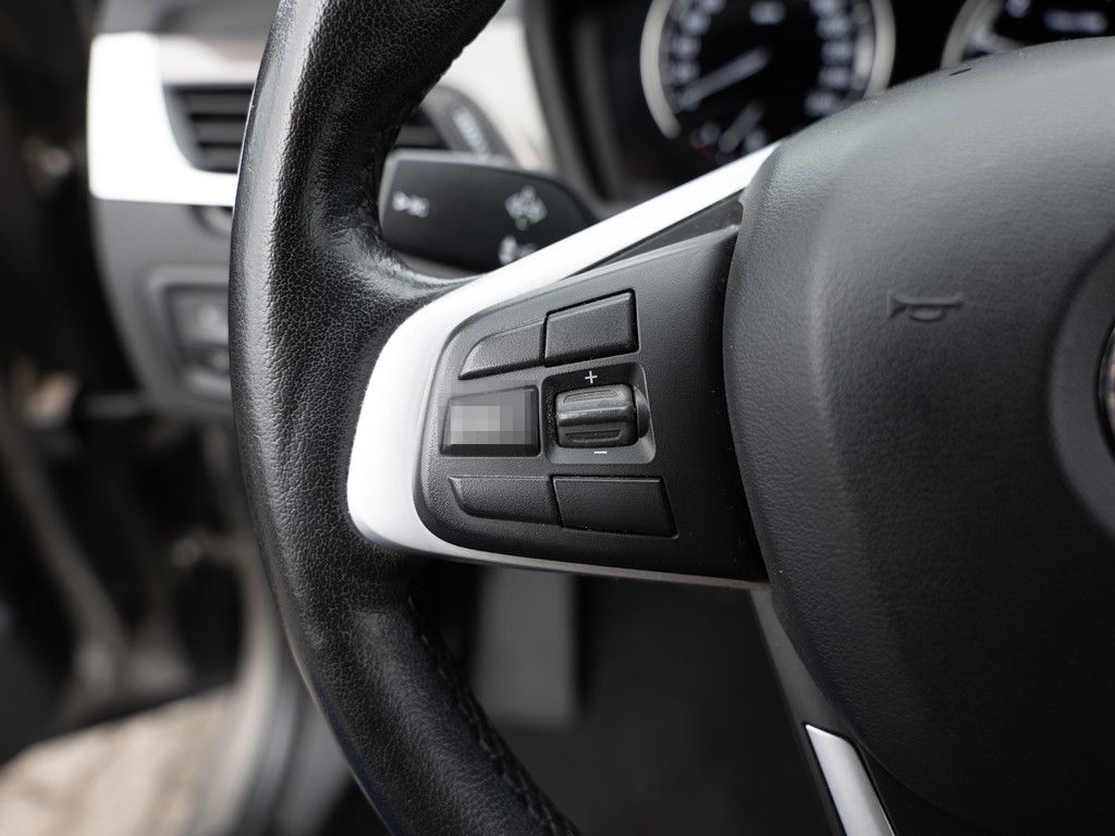 BMW X1 sDrive 18i X-Line LED NAVI SHZ PDC KLIMA foto 23