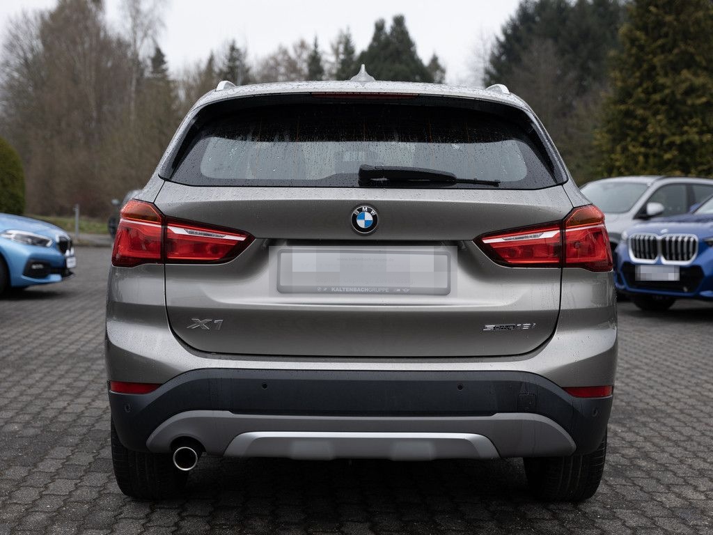 BMW X1 sDrive 18i X-Line LED NAVI SHZ PDC KLIMA foto 6