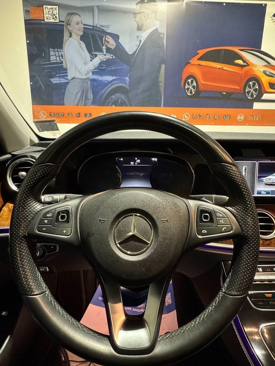 Mercedes-Benz E 200 E Limousine 2.0 CGI NAVI+KAMERA+LEDER foto 11