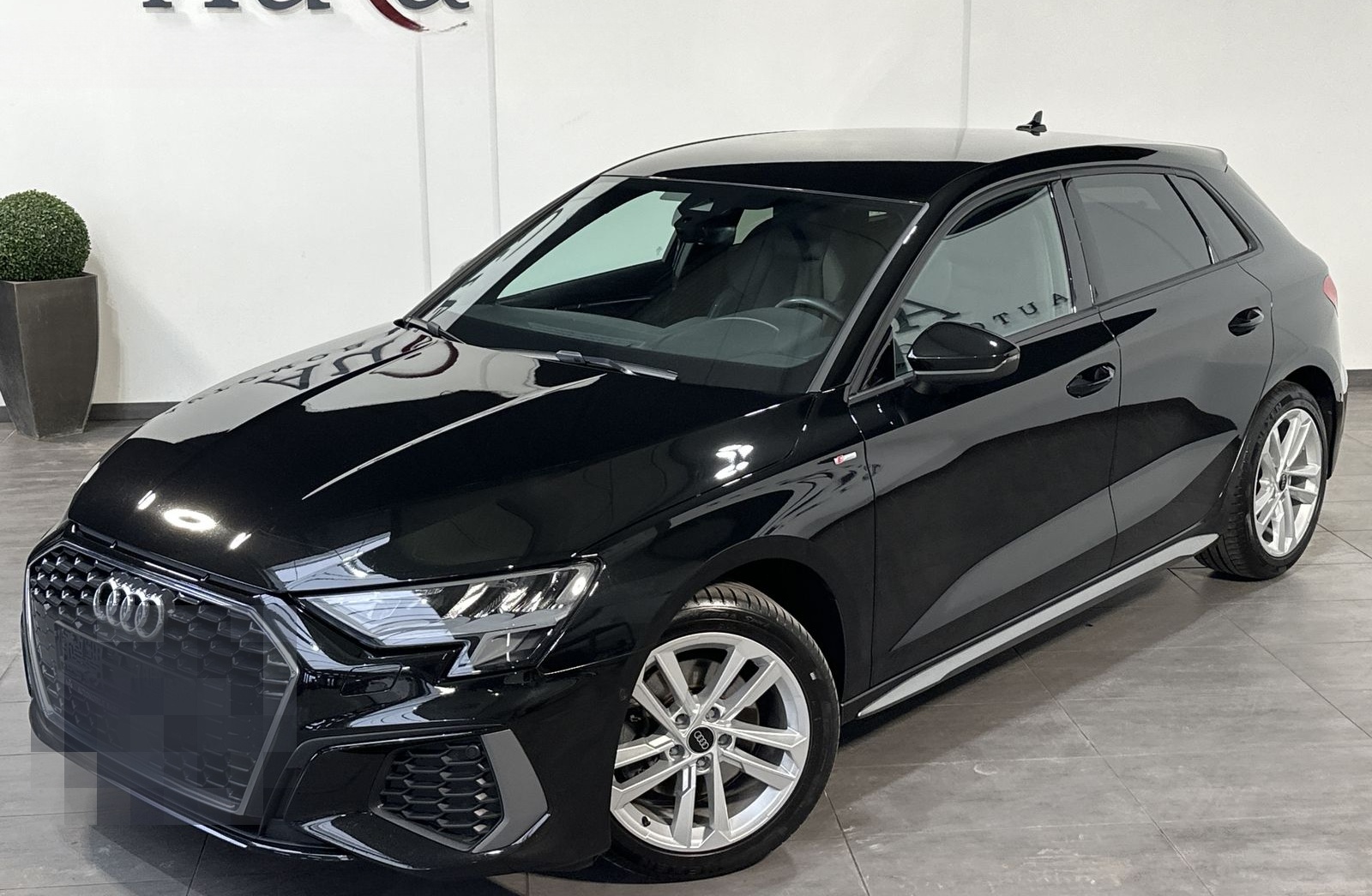Audi A3 SpB 35 TFSI S-Line NAV+LED+CARPLAY+VCOCK+1HD  foto 2