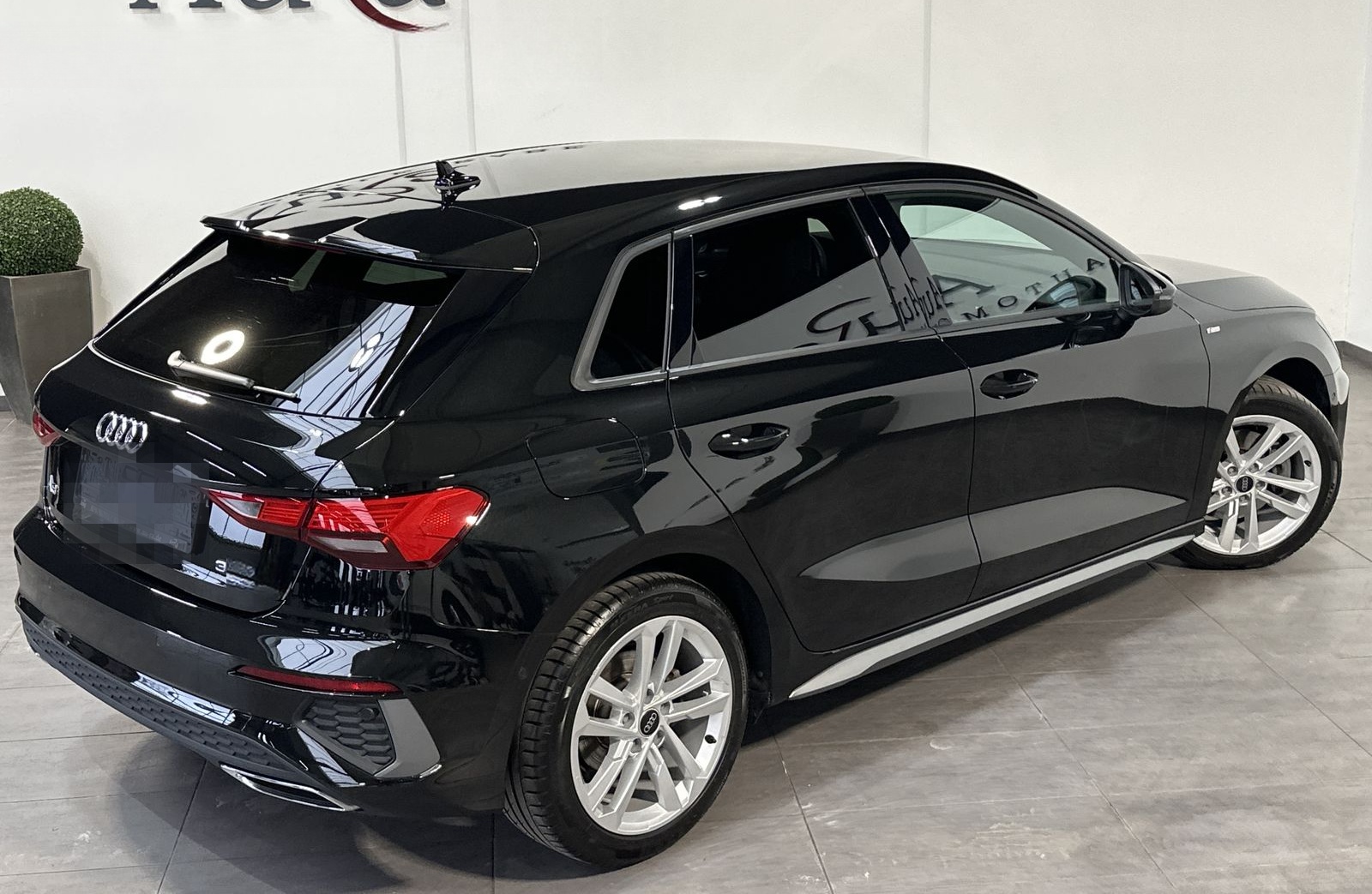 Audi A3 SpB 35 TFSI S-Line NAV+LED+CARPLAY+VCOCK+1HD  foto 5