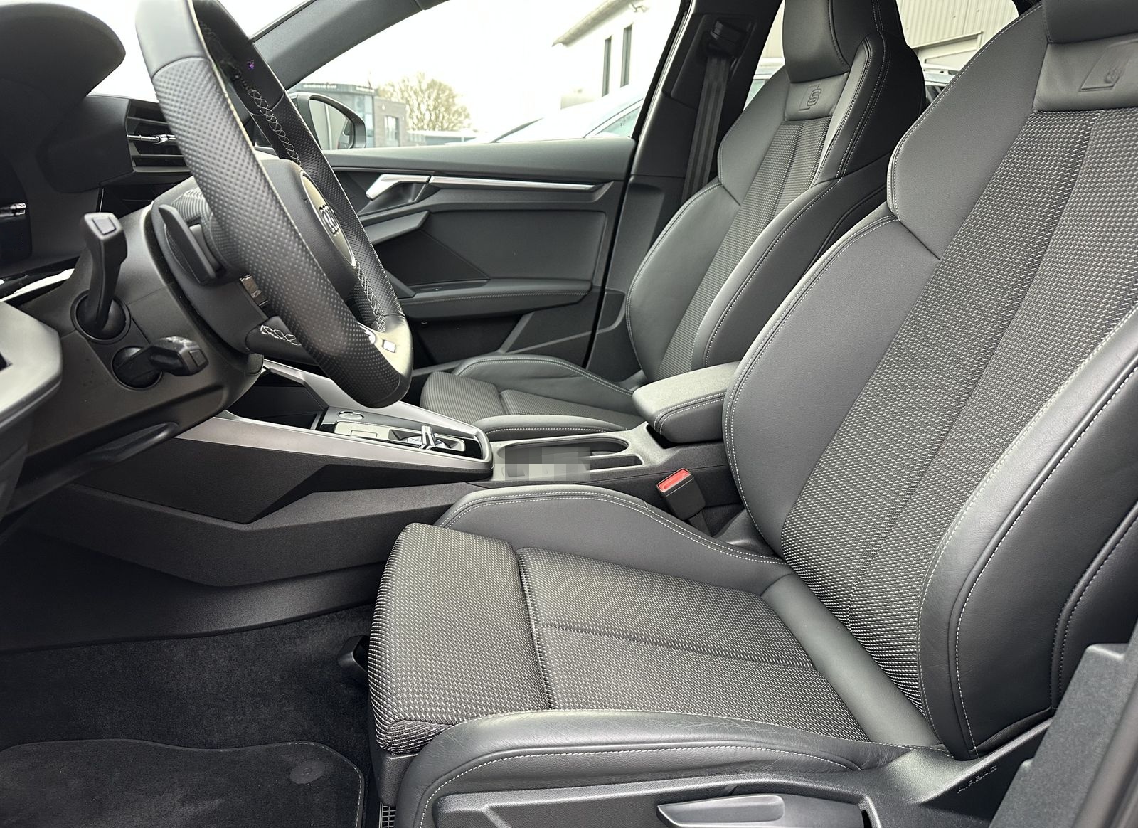Audi A3 SpB 35 TFSI S-Line NAV+LED+CARPLAY+VCOCK+1HD  foto 8