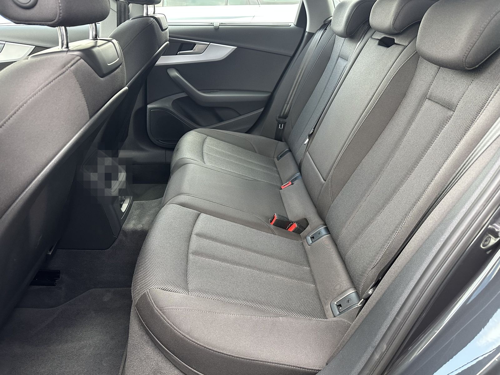 Audi A4 Avant 40 TDI Qu Advanced NAV+MATRIX+AHK+ACC foto 10